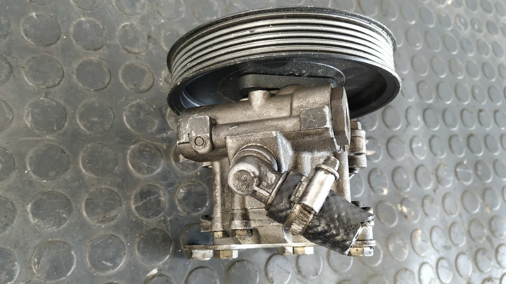 Recambio de BOMBA DIRECCION para BMW SERIE 3 BERLINA (E46) 194E1 referencia OEM IAM 1094964 6