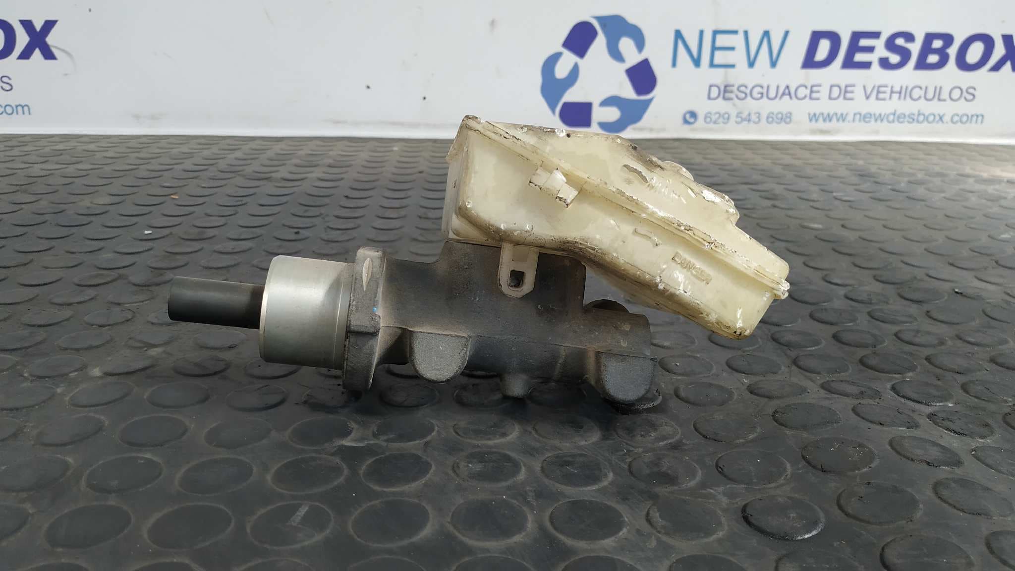 Recambio de BOMBA FRENO para PEUGEOT 206 BERLINA 8HX referencia OEM IAM 03350886611 3