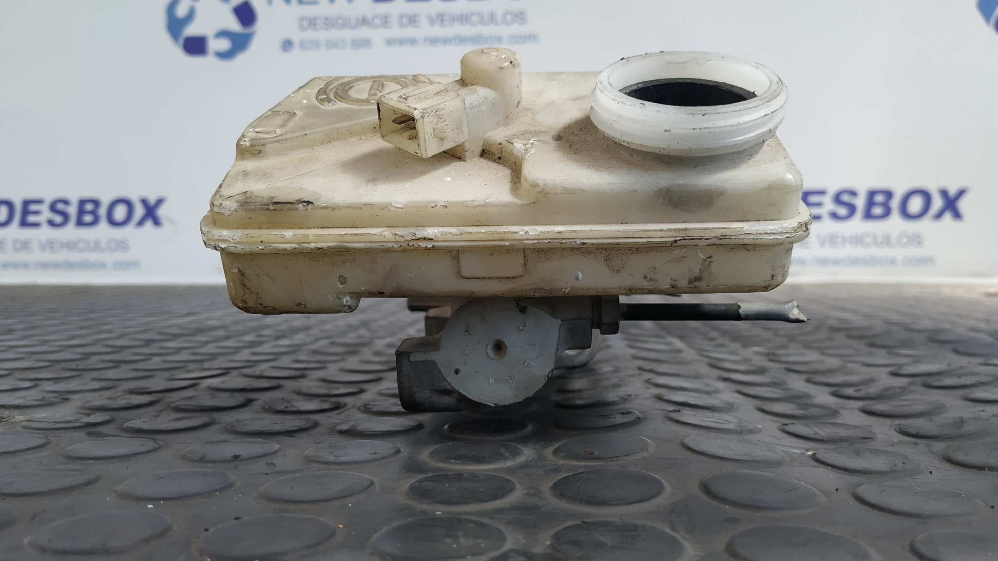 Recambio de BOMBA FRENO para PEUGEOT 206 BERLINA 8HX referencia OEM IAM 03350886611 4