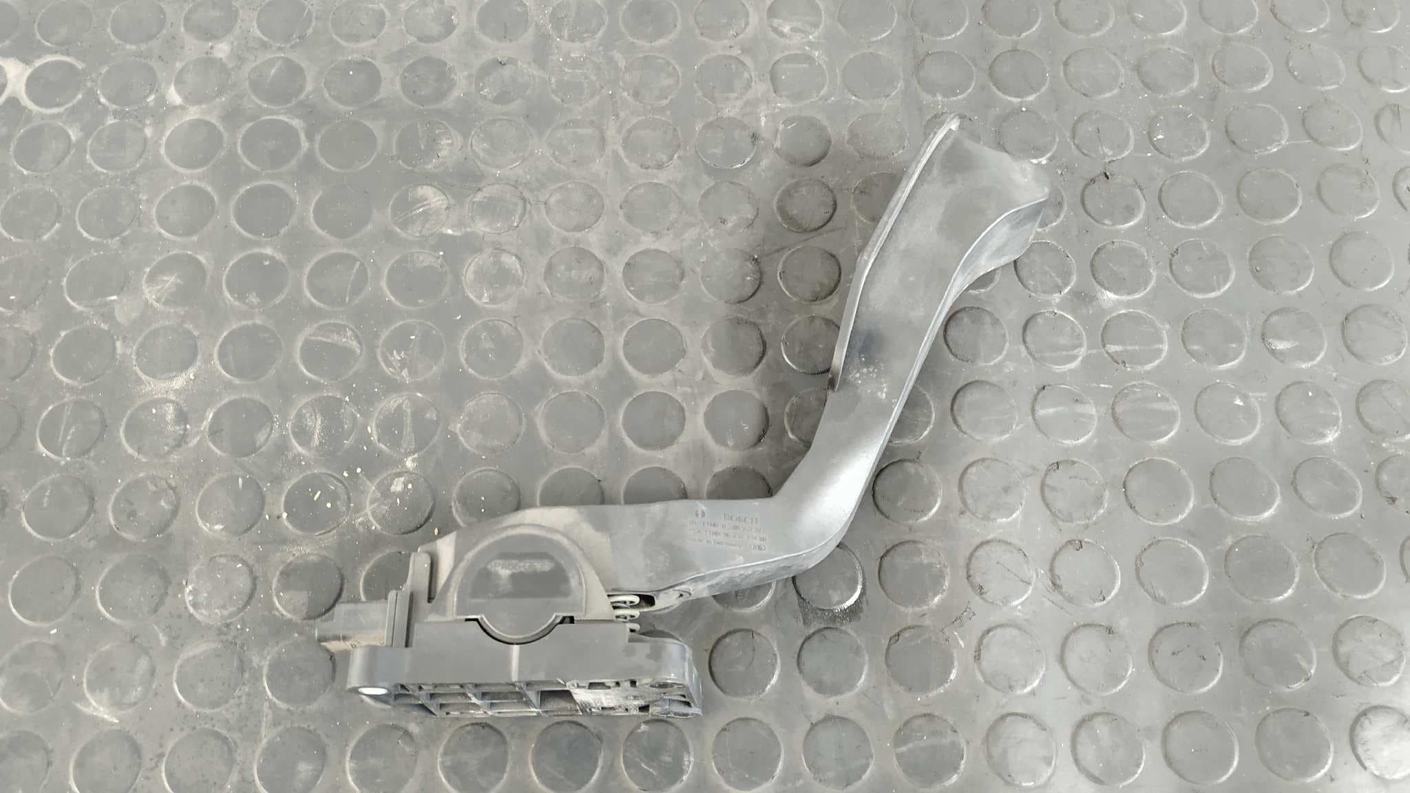 Recambio de POTENCIOMETRO PEDAL para CITROEN XSARA BERLINA 2.0 HDi/80KW/AUT.Exclusive RHY referencia OEM IAM 9643473180   - GRIS 5