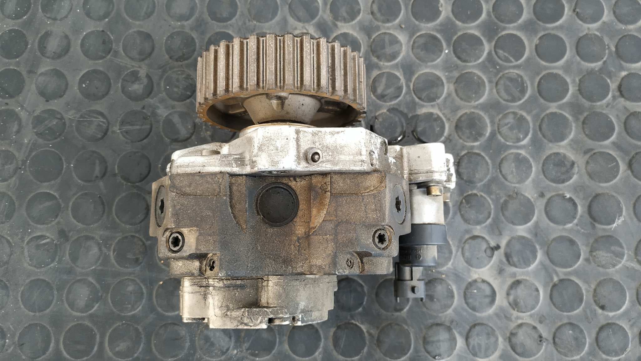 Recambio de BOMBA INYECCION para PEUGEOT 206 BERLINA 1.6 HDI FAP CAT (9HZ / DV6TED4) 9HZ referencia OEM IAM 9651844380 2