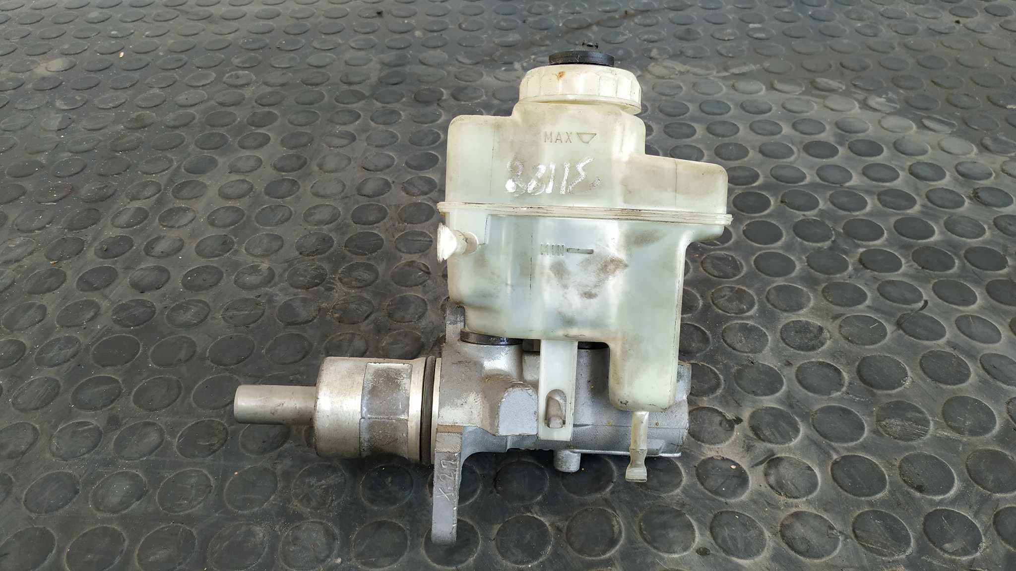 Recambio de BOMBA FRENO para BMW SERIE 5 BERLINA (E39) M52B28 referencia OEM IAM 320667921   - BLANCO 3