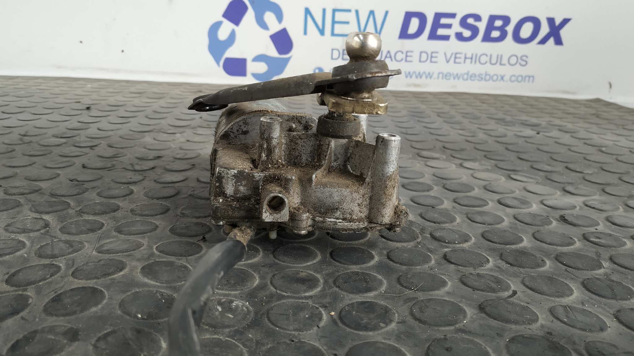 Recambio de MOTOR LIMPIA DELANTERO para MERCEDES-BENZ CLASE C (W203) BERLINA 2.2 CDI CAT 611962 referencia OEM IAM A2038200342   - NEGRO 4