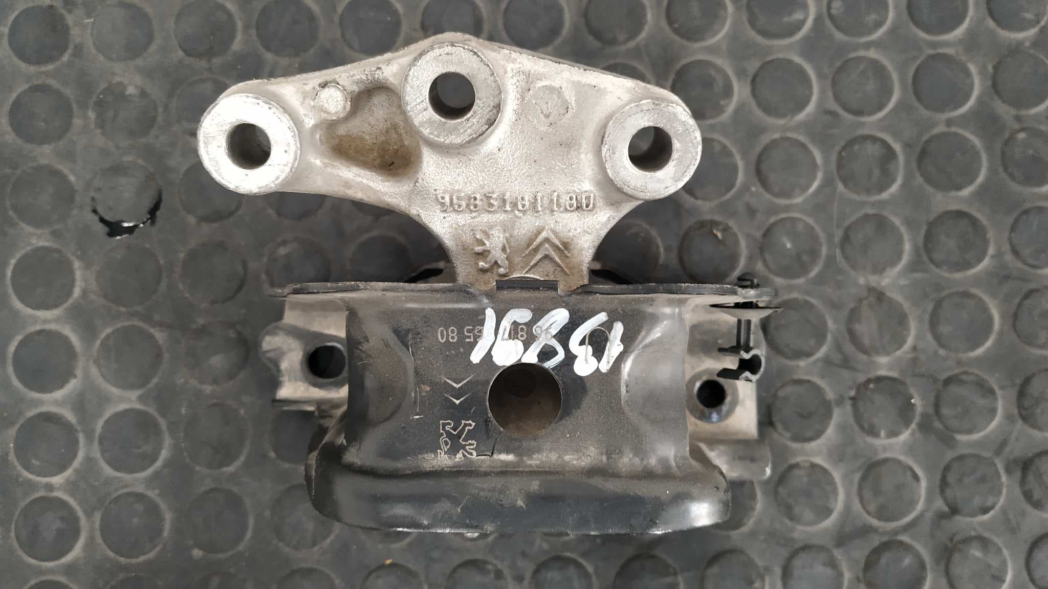 Recambio de SOPORTE MOTOR DERECHO para PEUGEOT 207 SW Confort 9HXDV6ATED4 referencia OEM IAM 9681706580   - PLATA 2