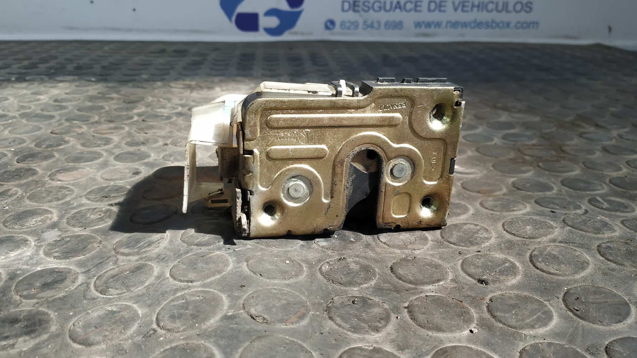 Recambio de CERRADURA PUERTA TRASERA DERECHA para RENAULT CLIO II FASE II (B/CB0) Authentique Confort K9KA7 referencia OEM IAM    - AZUL 2