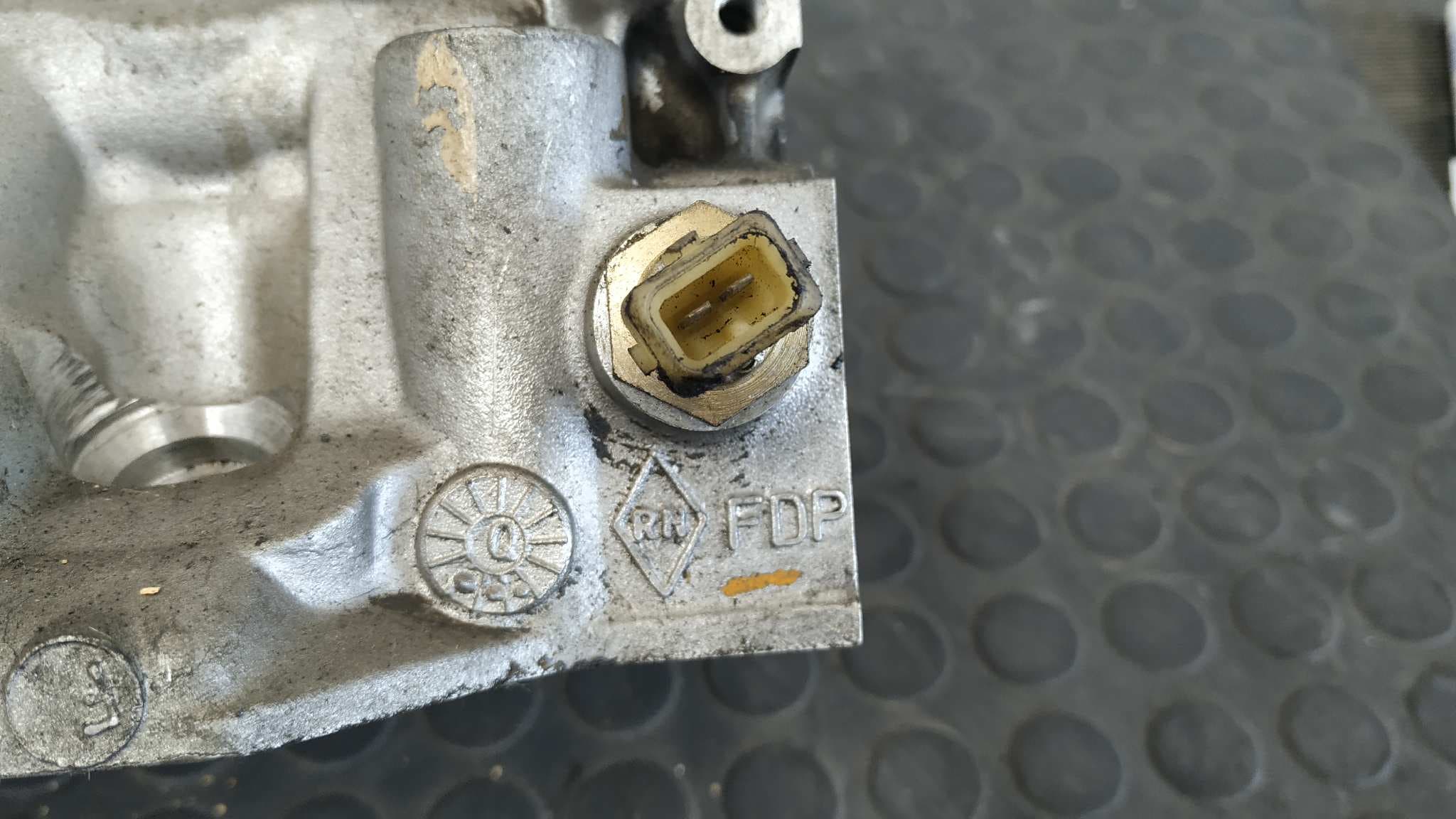 Recambio de CULATA para RENAULT CLIO I FASE I+II (B/C57) F3P710 referencia OEM IAM FD6598401 5