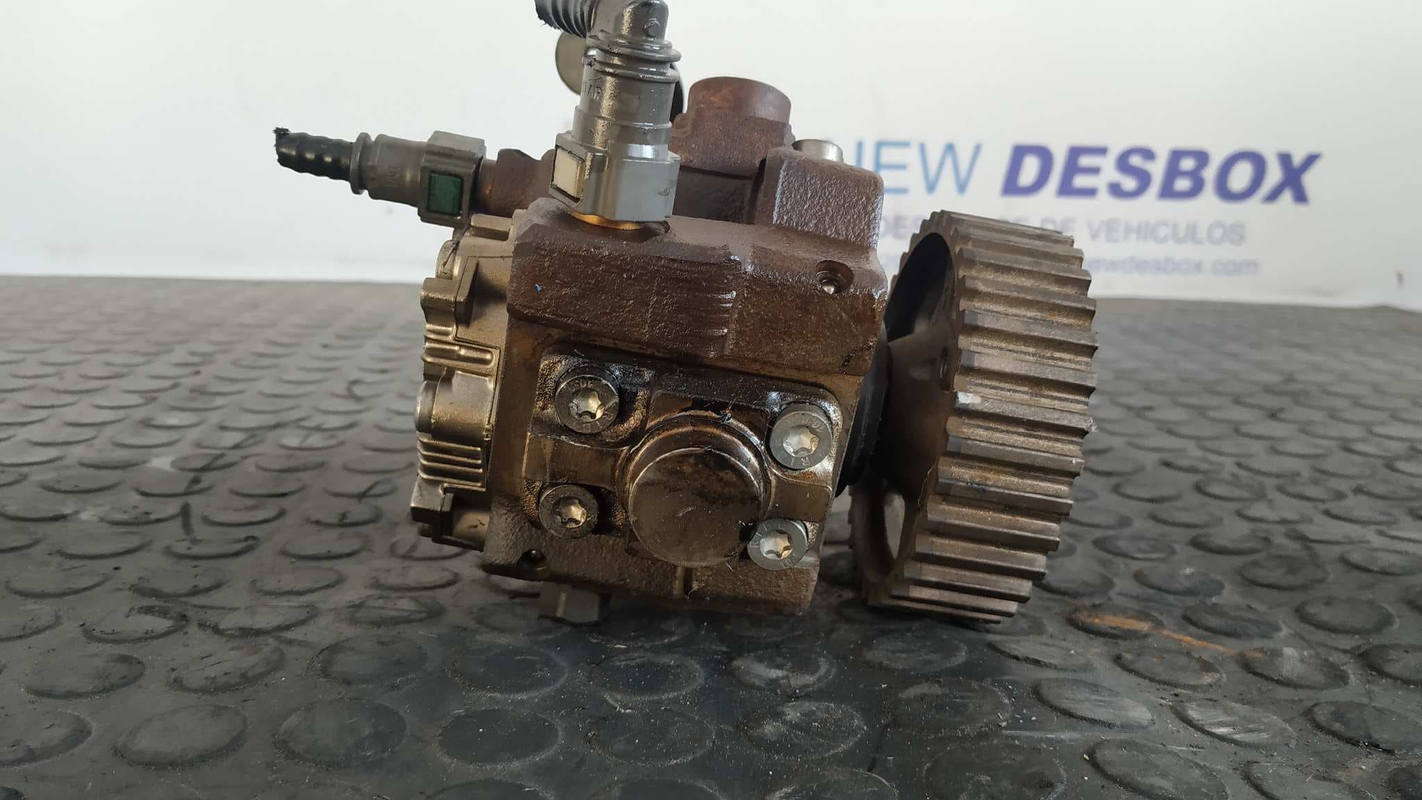 Recambio de BOMBA INYECCION para CITROEN NEMO Basis 8HS referencia OEM IAM 9683703780   - BLANCO 3