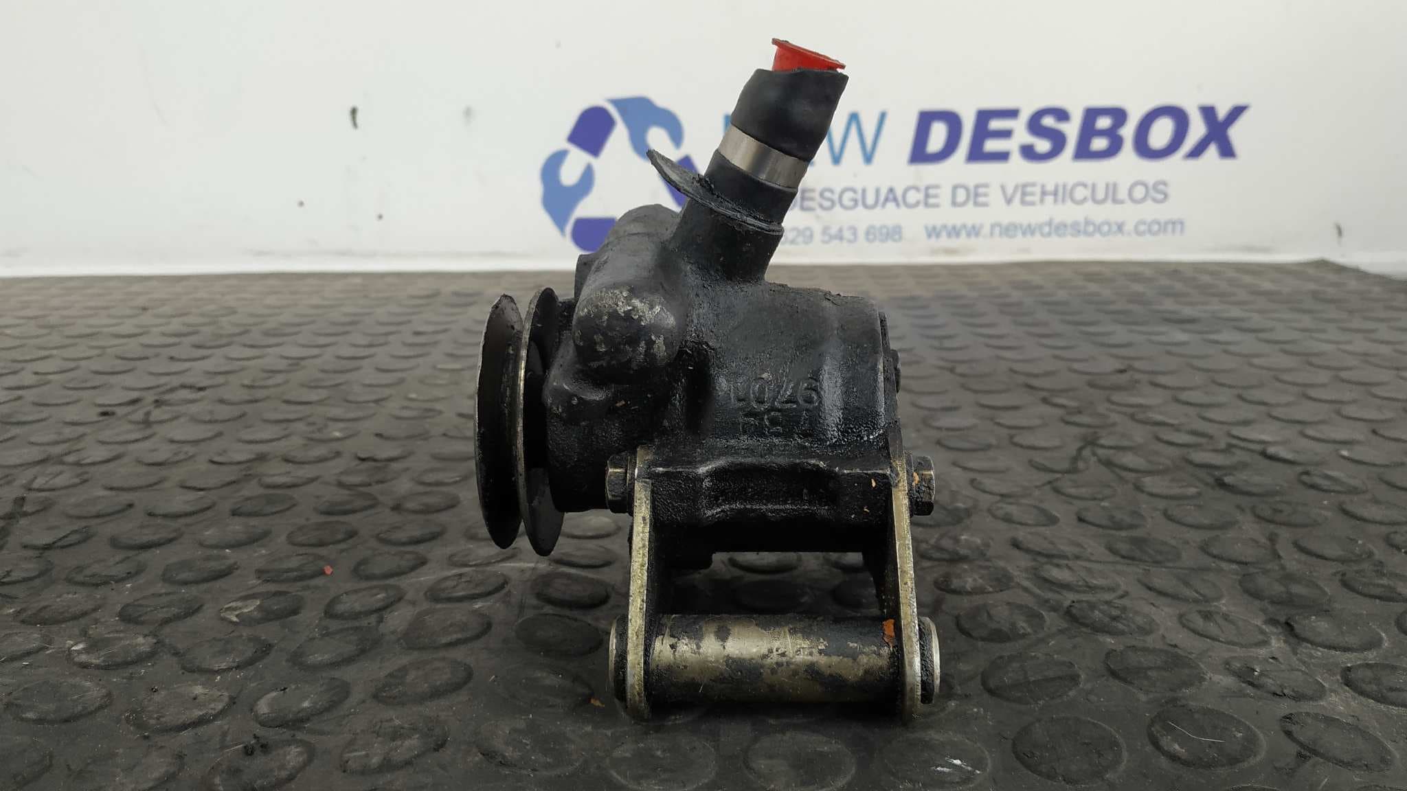 Recambio de BOMBA DIRECCION para PEUGEOT 405 BERLINA D9B referencia OEM IAM 7849701 2