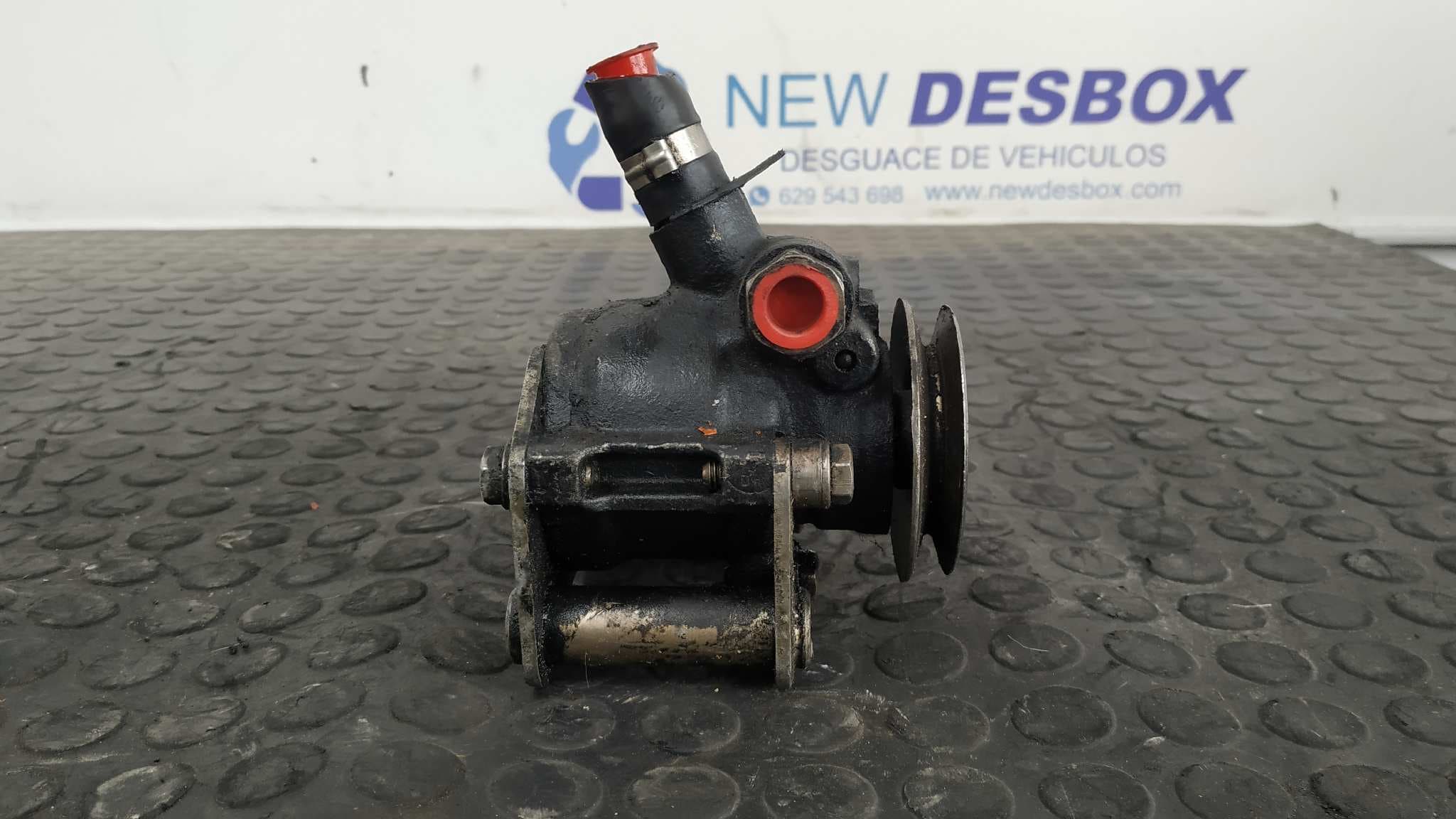 Recambio de BOMBA DIRECCION para PEUGEOT 405 BERLINA D9B referencia OEM IAM 7849701 7