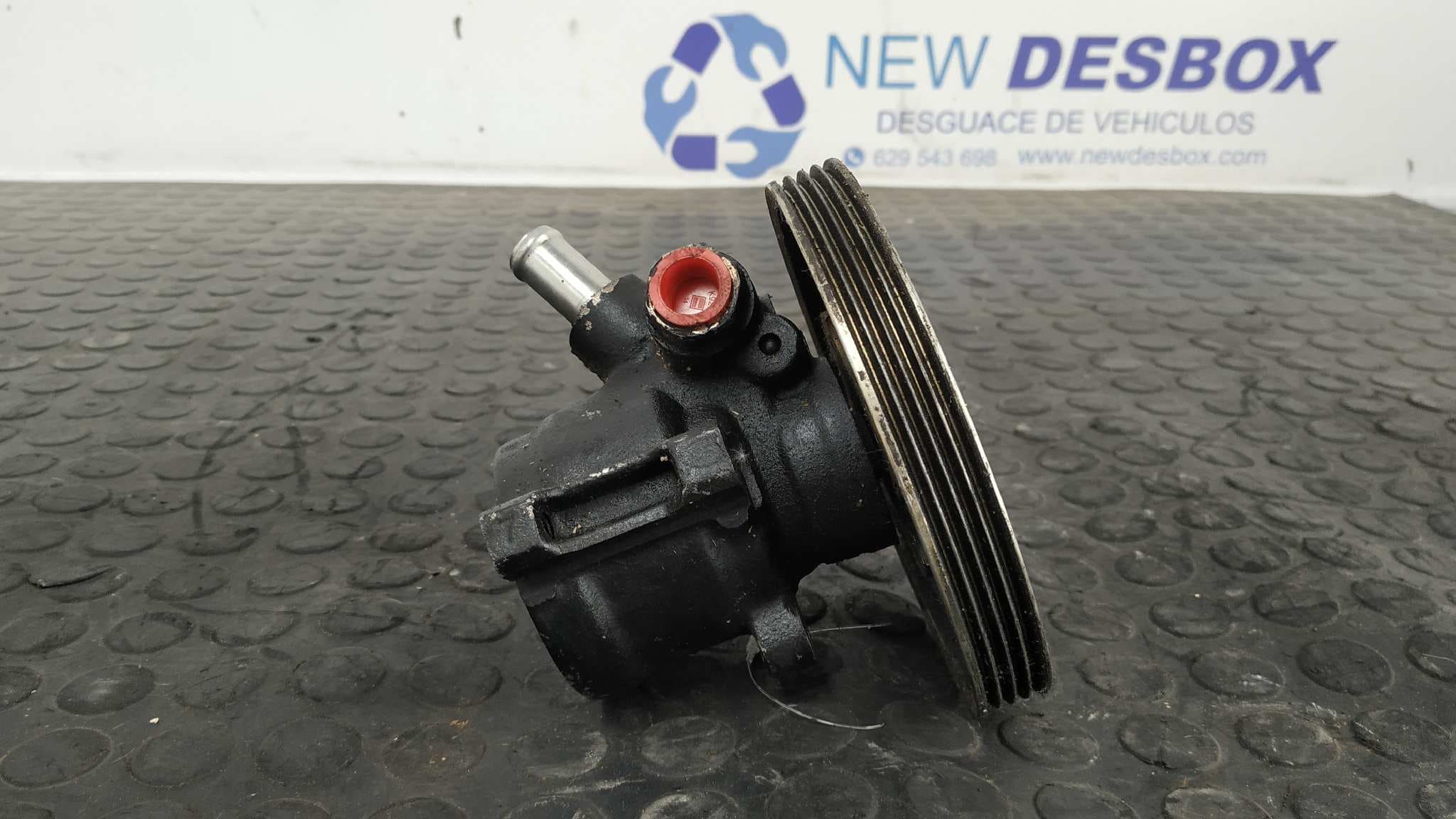 Recambio de BOMBA DIRECCION para PEUGEOT 405 BERLINA B1F referencia OEM IAM 7849701 7