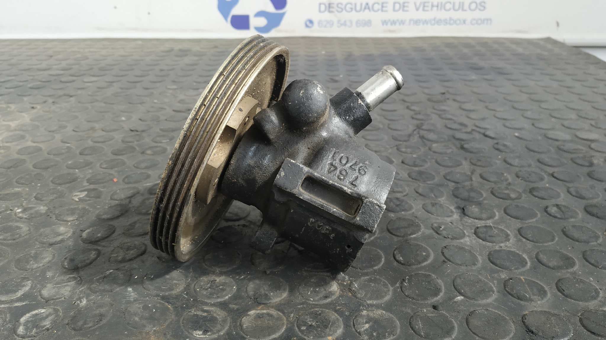 Recambio de BOMBA DIRECCION para PEUGEOT 405 BERLINA referencia OEM IAM 7849701 6