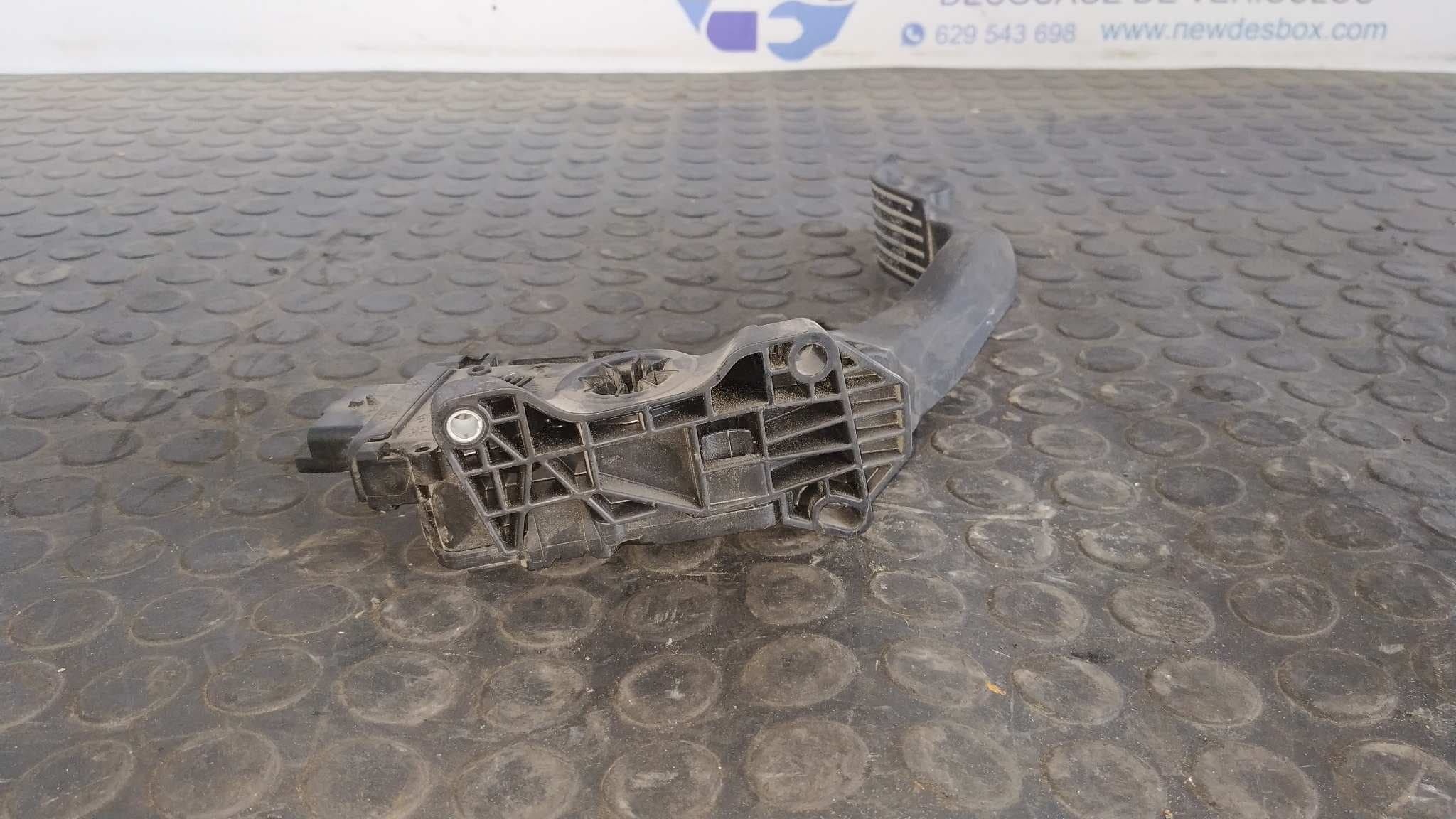 Recambio de POTENCIOMETRO PEDAL para PEUGEOT 207 SW Confort 9HXDV6ATED4 referencia OEM IAM 9681844080   - PLATA 3