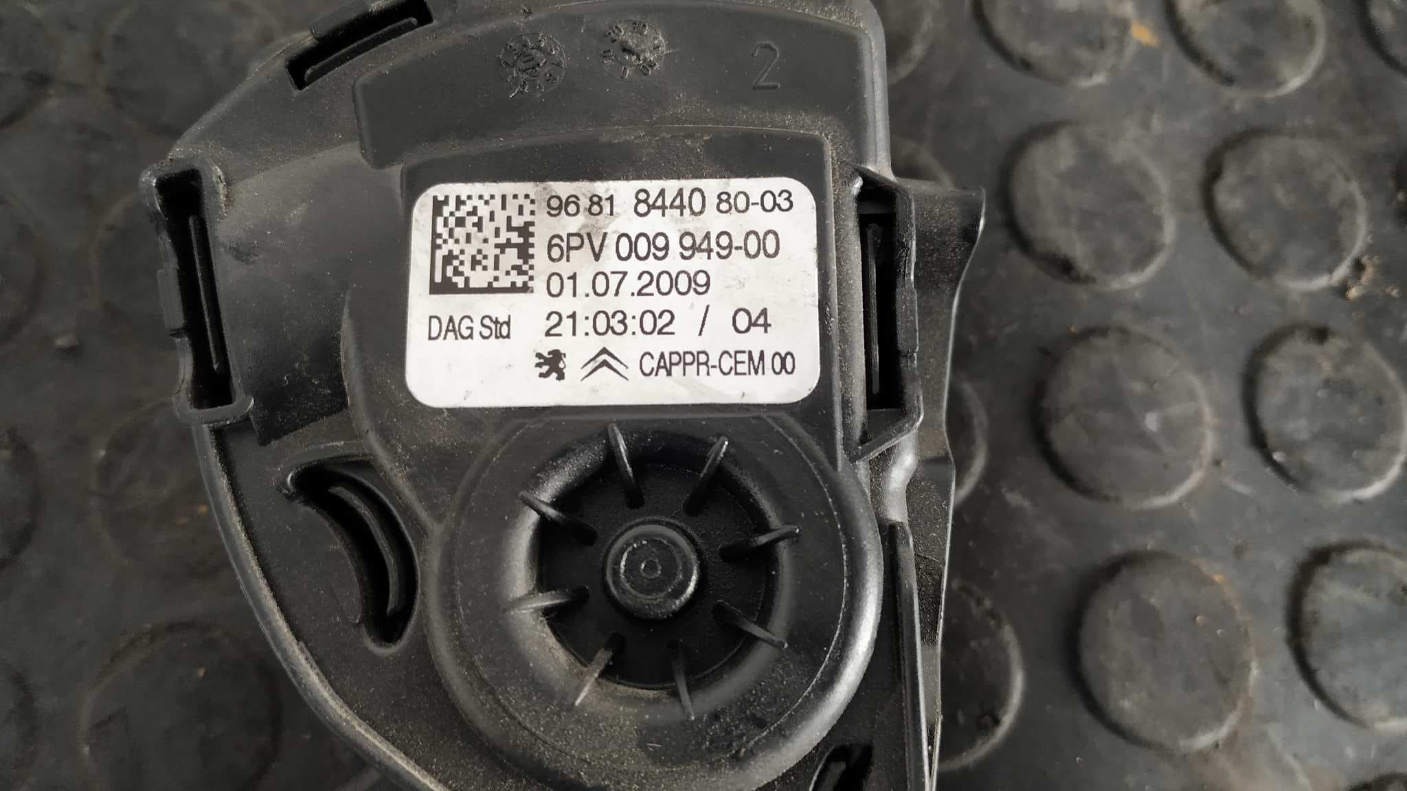 Recambio de POTENCIOMETRO PEDAL para PEUGEOT 207 SW Confort 9HXDV6ATED4 referencia OEM IAM 9681844080   - PLATA 6