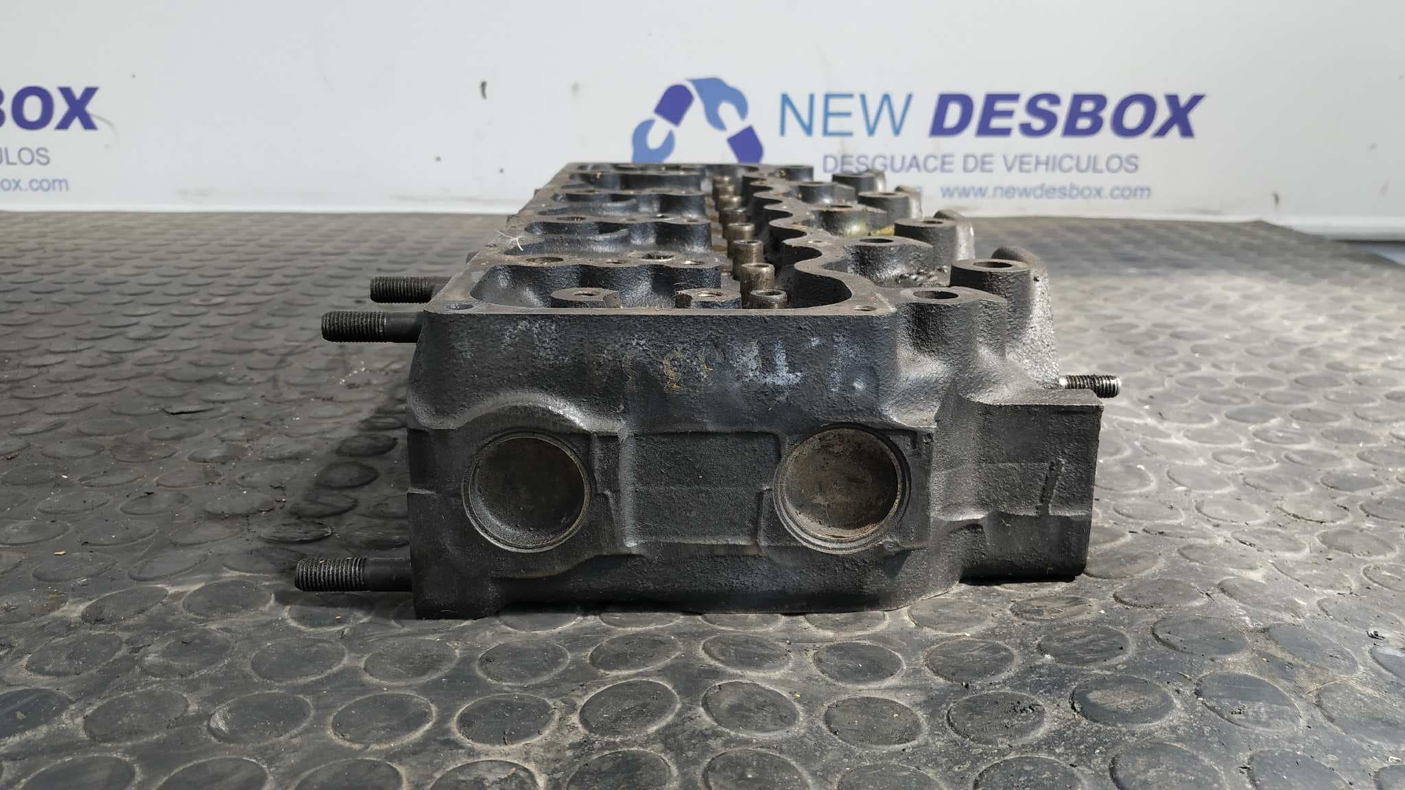 Recambio de CULATA para NISSAN TRADE 100 BD30D referencia OEM IAM 69T42 2