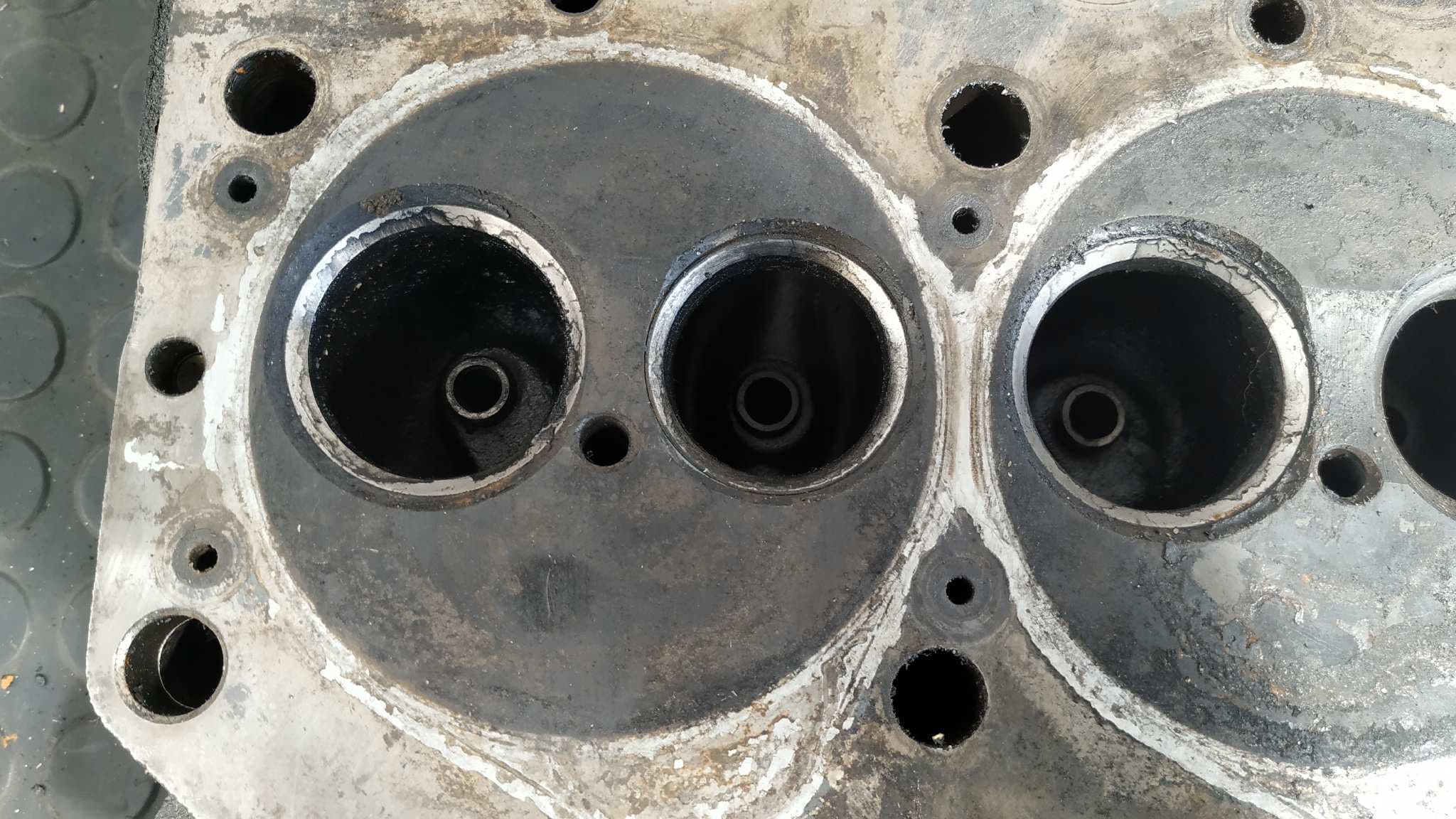 Recambio de CULATA para NISSAN TRADE 100 BD30D referencia OEM IAM 69T42 6