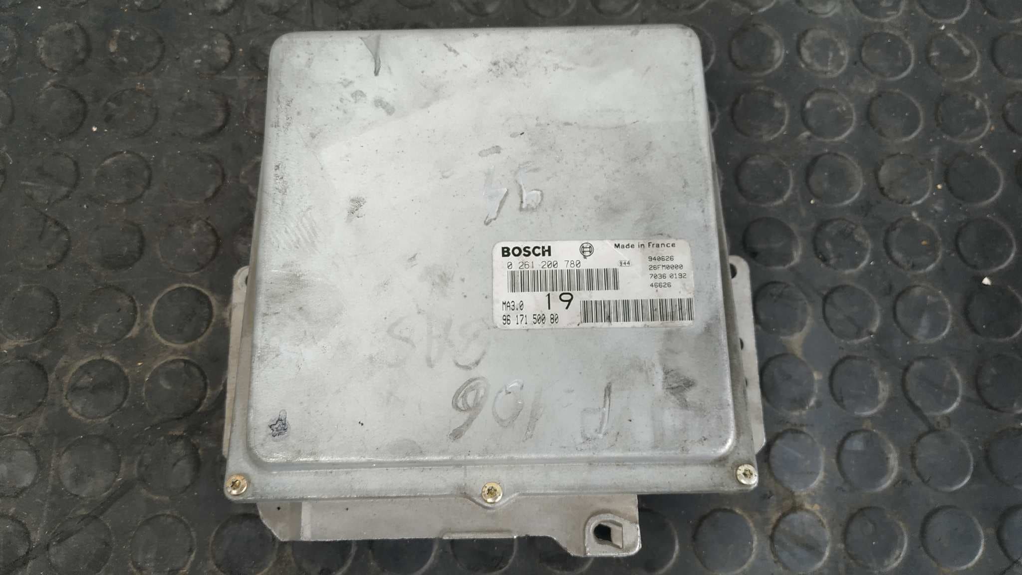 Recambio de CENTRALITA MOTOR UCE para PEUGEOT 106 (S1) CDZ referencia OEM IAM 9617150080