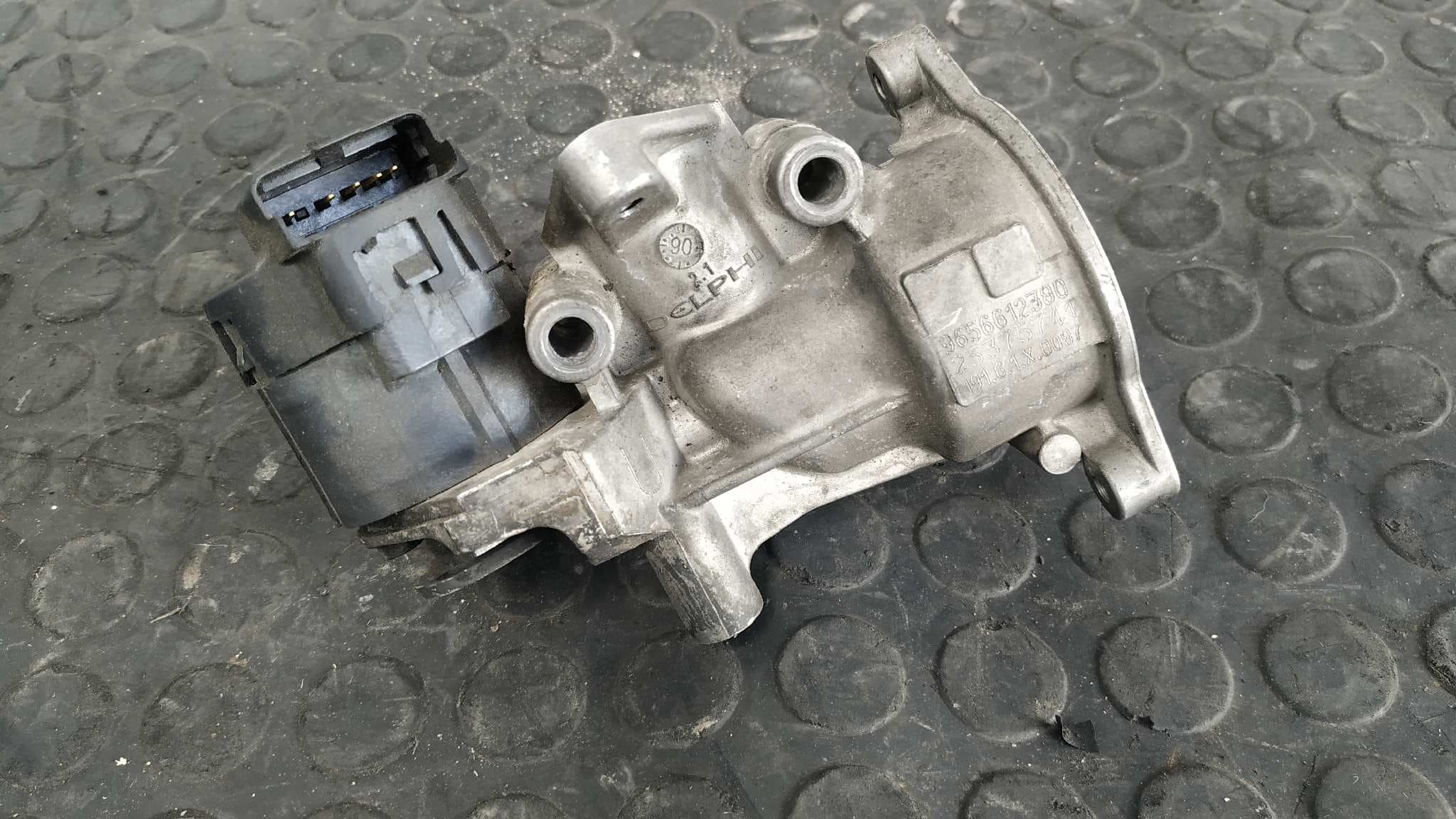 Recambio de VALVULA EGR para PEUGEOT 407 2.0 RHR referencia OEM IAM 9656612380