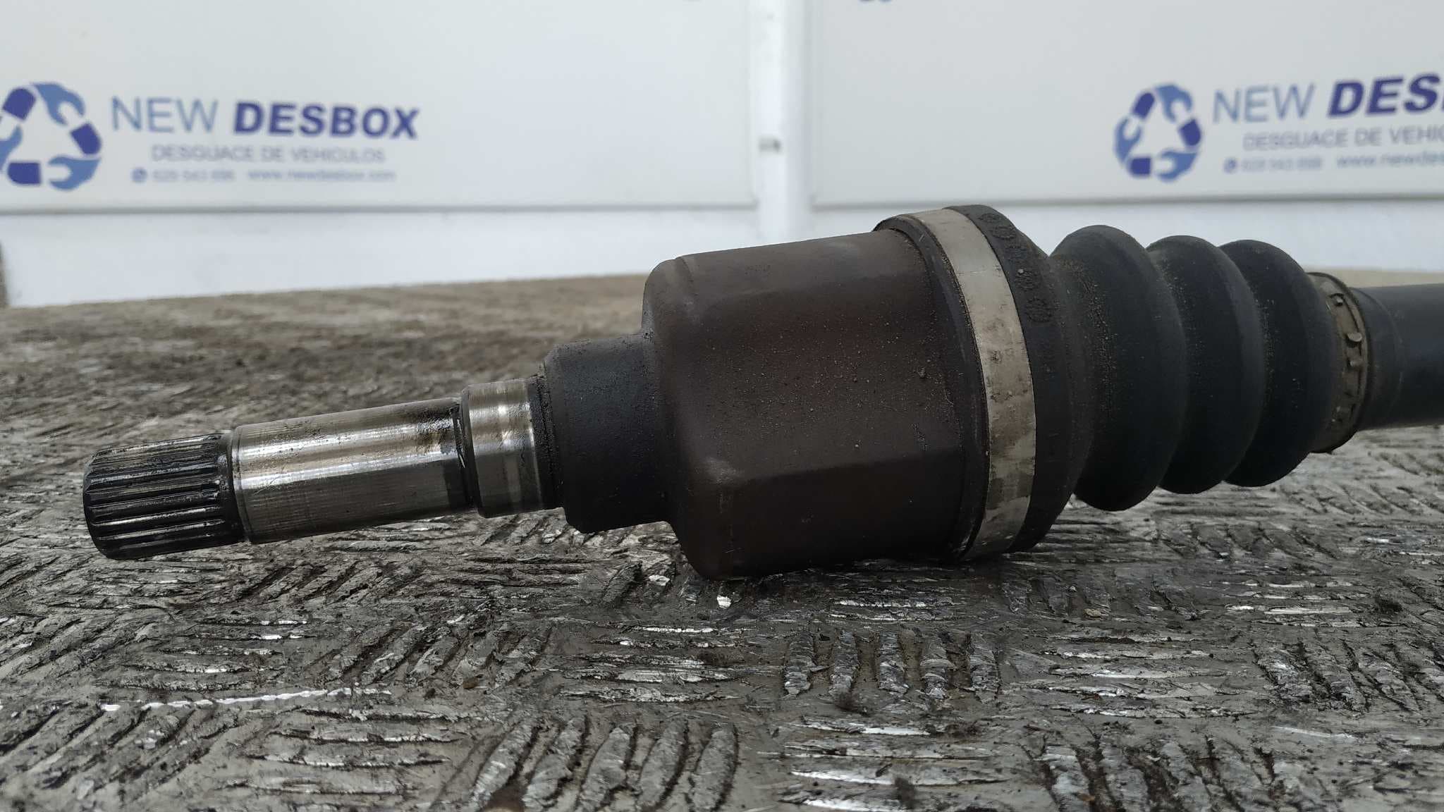 Recambio de TRANSMISION DELANTERA DERECHA para CITROEN NEMO Basis 8HS referencia OEM IAM 51783852   - BLANCO 2