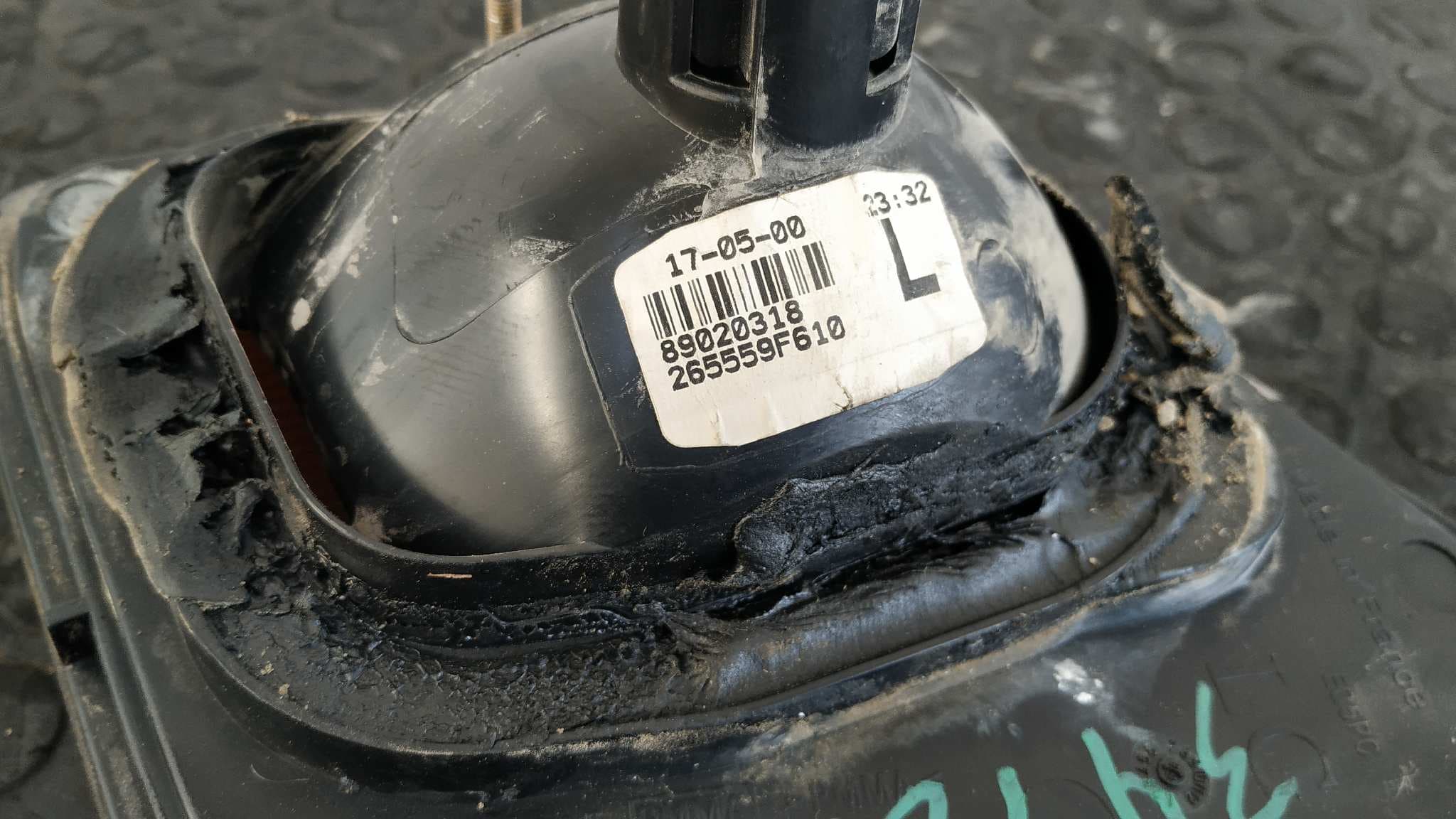 Recambio de PILOTO PORTON IZQUIERDO para NISSAN PRIMERA BERLINA (P11) 2.0 Turbodiesel CAT CD20 referencia OEM IAM 89020318   - GRANATE 2