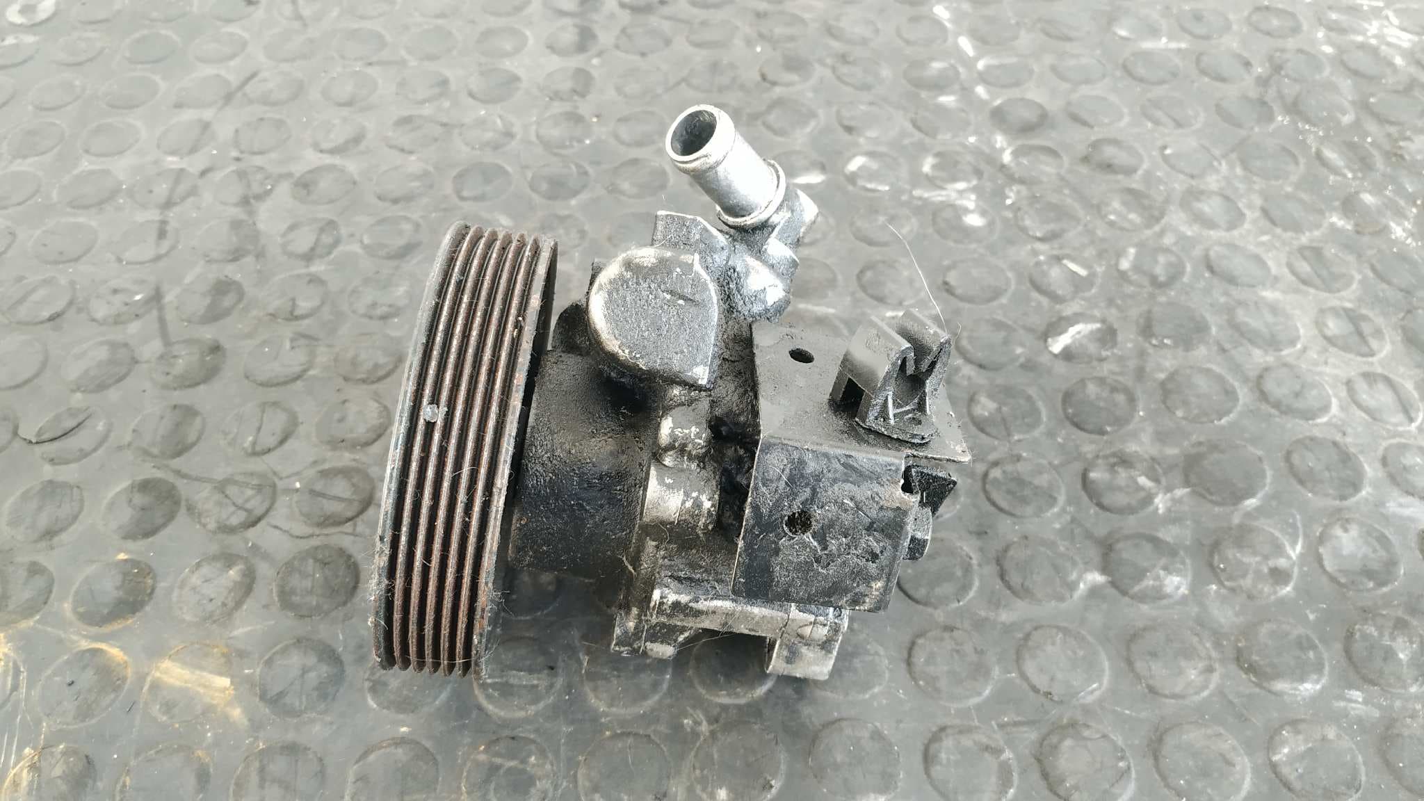 Recambio de BOMBA DIRECCION para PEUGEOT 806 1.9 DHX referencia OEM IAM 9624659580 2