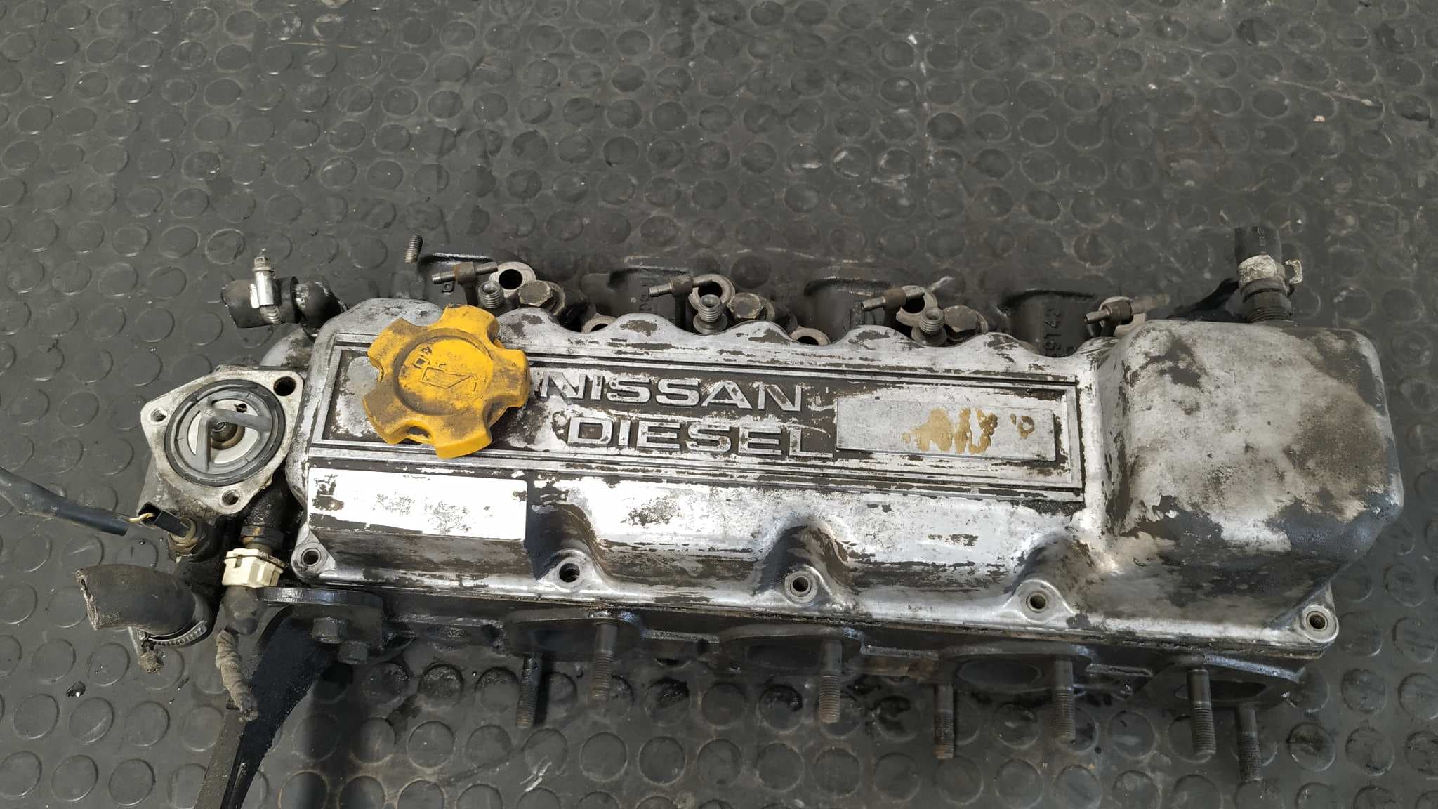 Recambio de CULATA para NISSAN CABSTAR E BD30 referencia OEM IAM 69T42 2