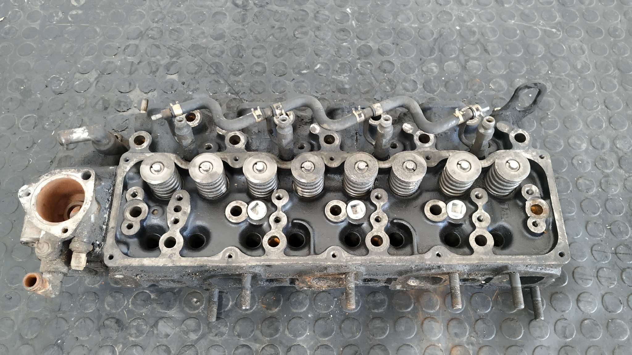 Recambio de CULATA para NISSAN CABSTAR E BD30D referencia OEM IAM 69T42 10