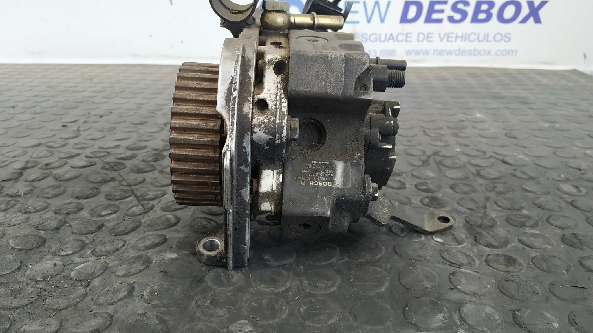 Recambio de BOMBA INYECCION para CITROEN XSARA BERLINA 8HX referencia OEM IAM 9637317380 7