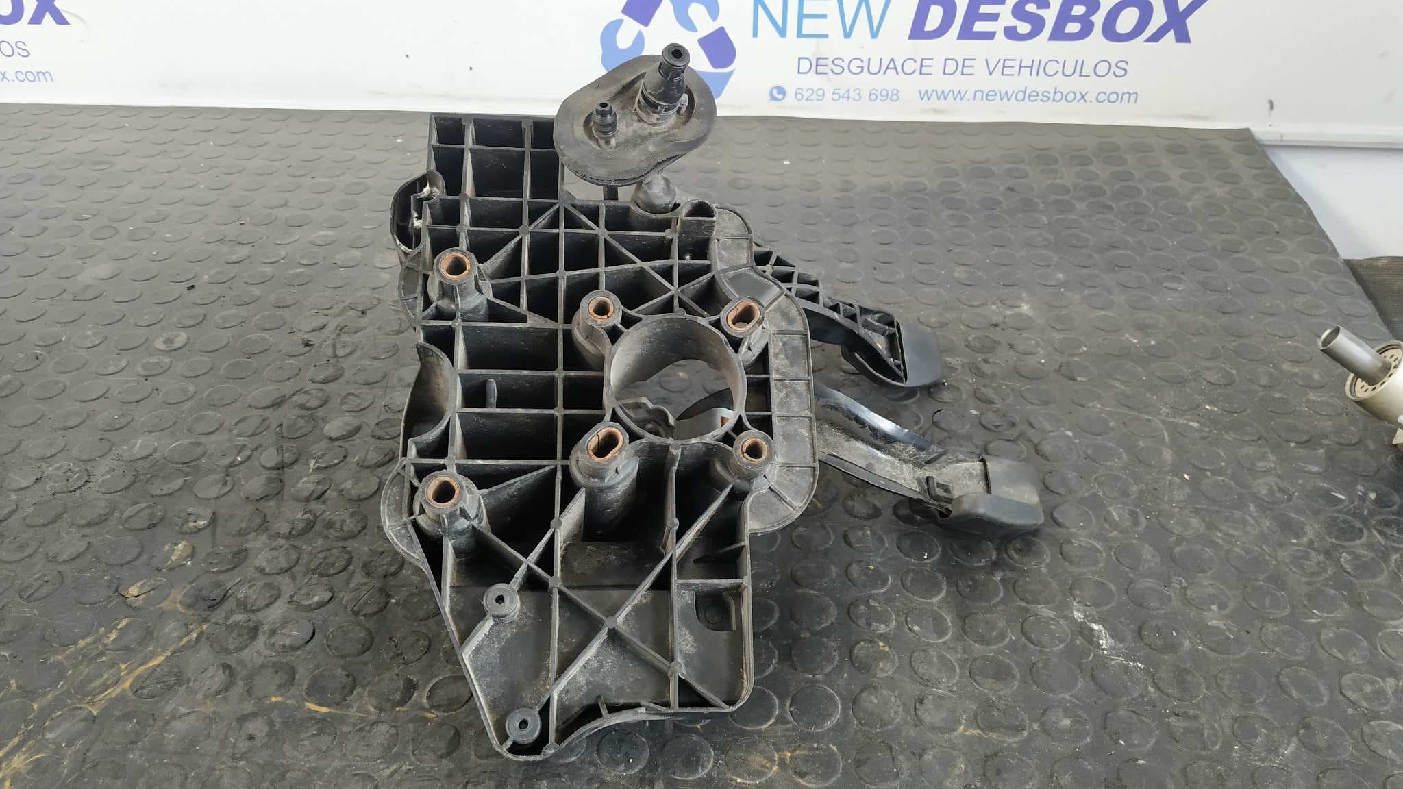 Recambio de PEDAL FRENO para OPEL CORSA D 1.3 16V CDTI Z13DTJ referencia OEM IAM    - PLATA 6