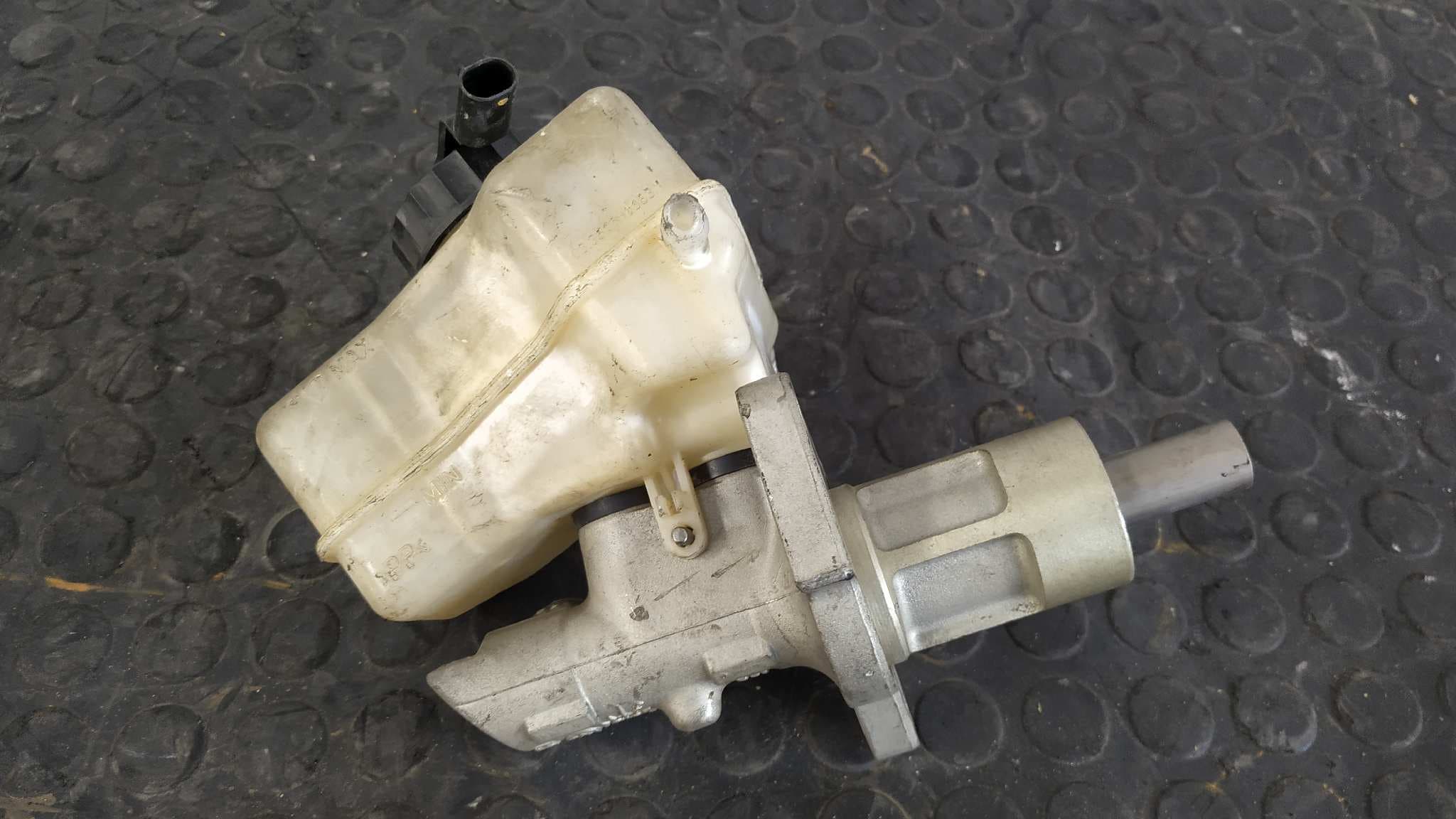 Recambio de BOMBA FRENO para BMW SERIE 1 BERLINA (E81/E87) 204D4 referencia OEM IAM 03350886541 3