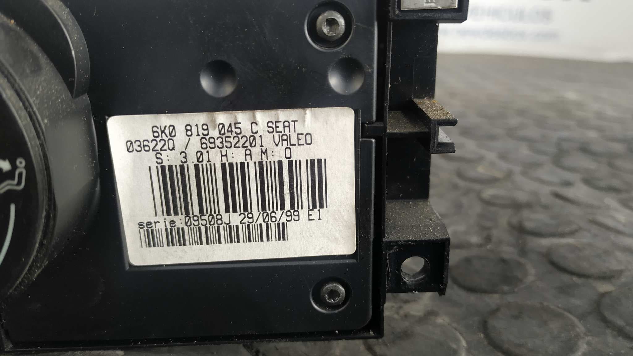 Recambio de MANDO CALEFACCION / AIRE ACONDICIONADO para SEAT IBIZA (6K1) 1.4 AUD referencia OEM IAM 6K0819045C   - PLATA 3