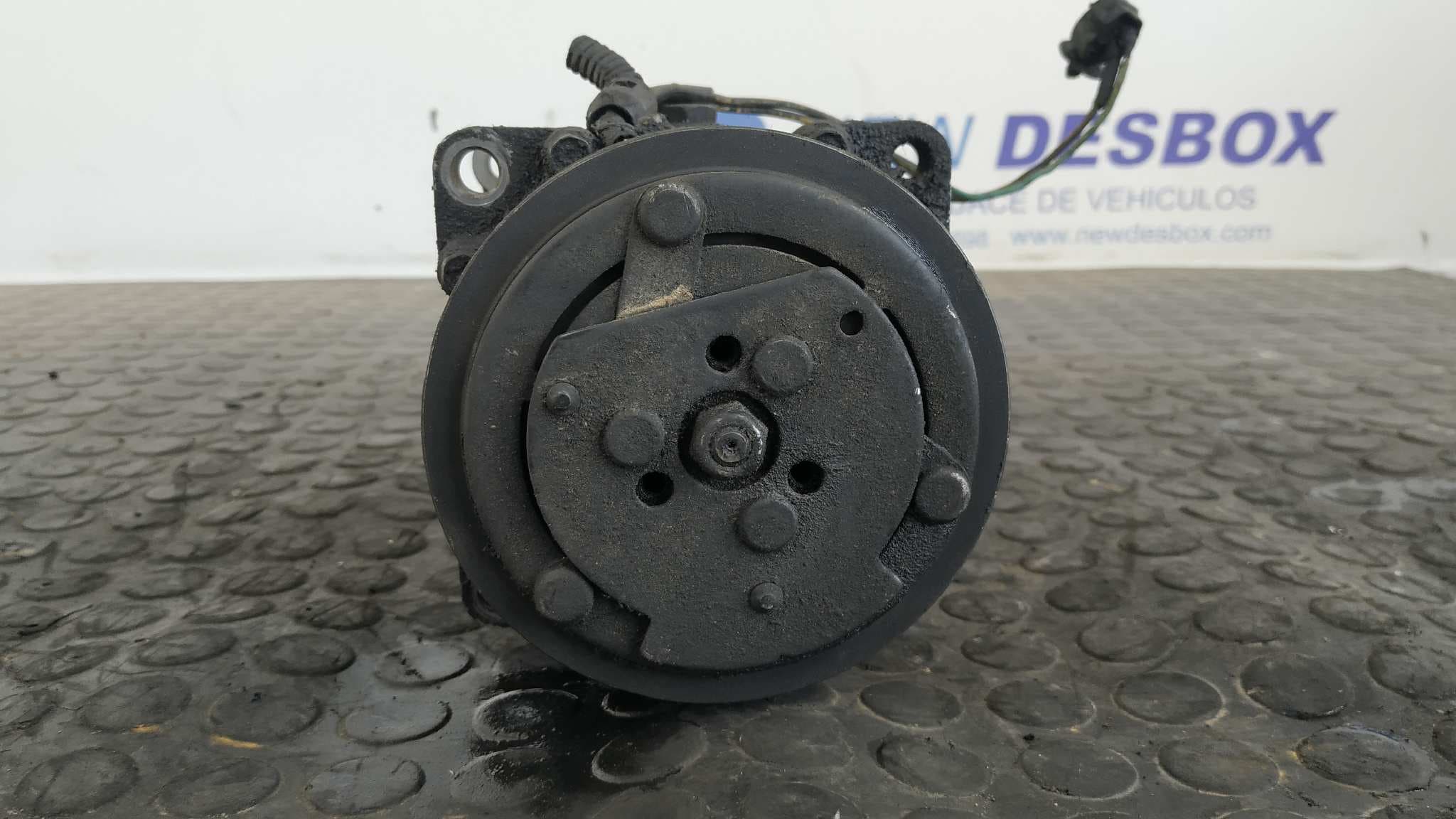Recambio de COMPRESOR AIRE ACONDICIONADO para PEUGEOT 806 2.1 Turbodiesel CAT P8CXUD11BTE referencia OEM IAM SD7V16   - VERDE