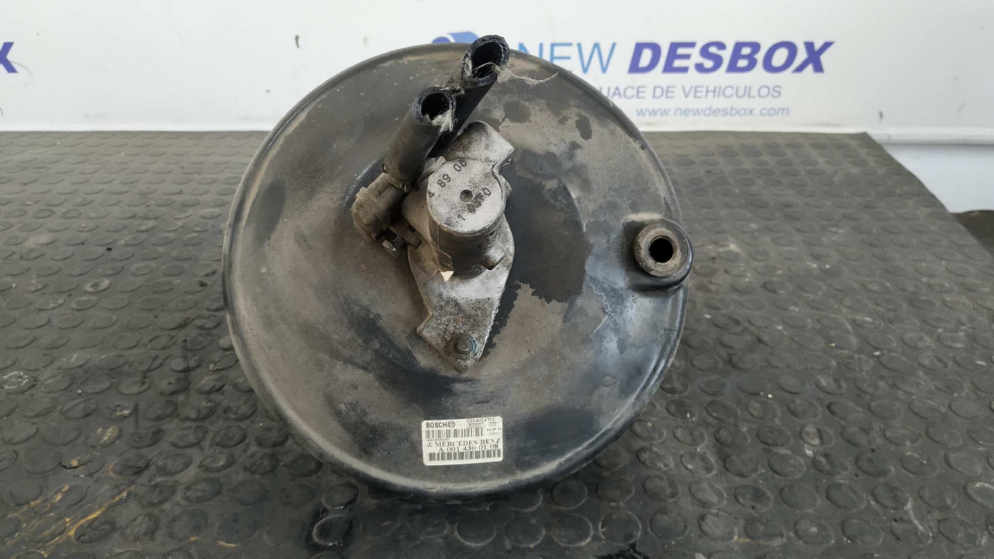 Recambio de SERVOFRENO para MERCEDES-BENZ VITO CAJA CERRADA 6.03 -> 646983 referencia OEM IAM A0014300108   - BLANCO