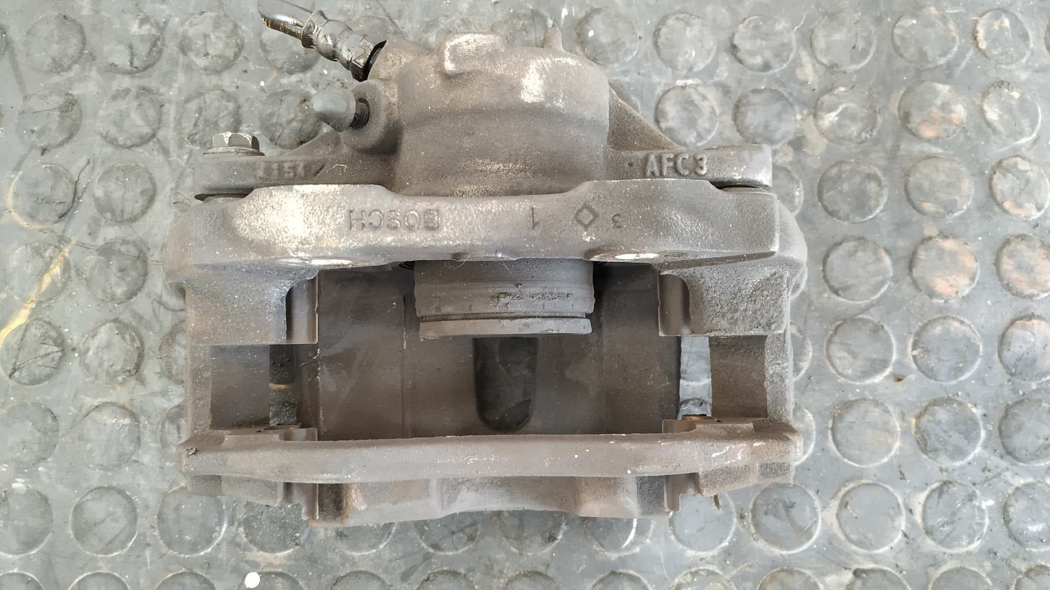 Recambio de PINZA DE FRENO DELANTERA IZQUIERDA para CITROEN XSARA PICASSO 6FZEW7J4 referencia OEM IAM Y01131   - BLANCO 4