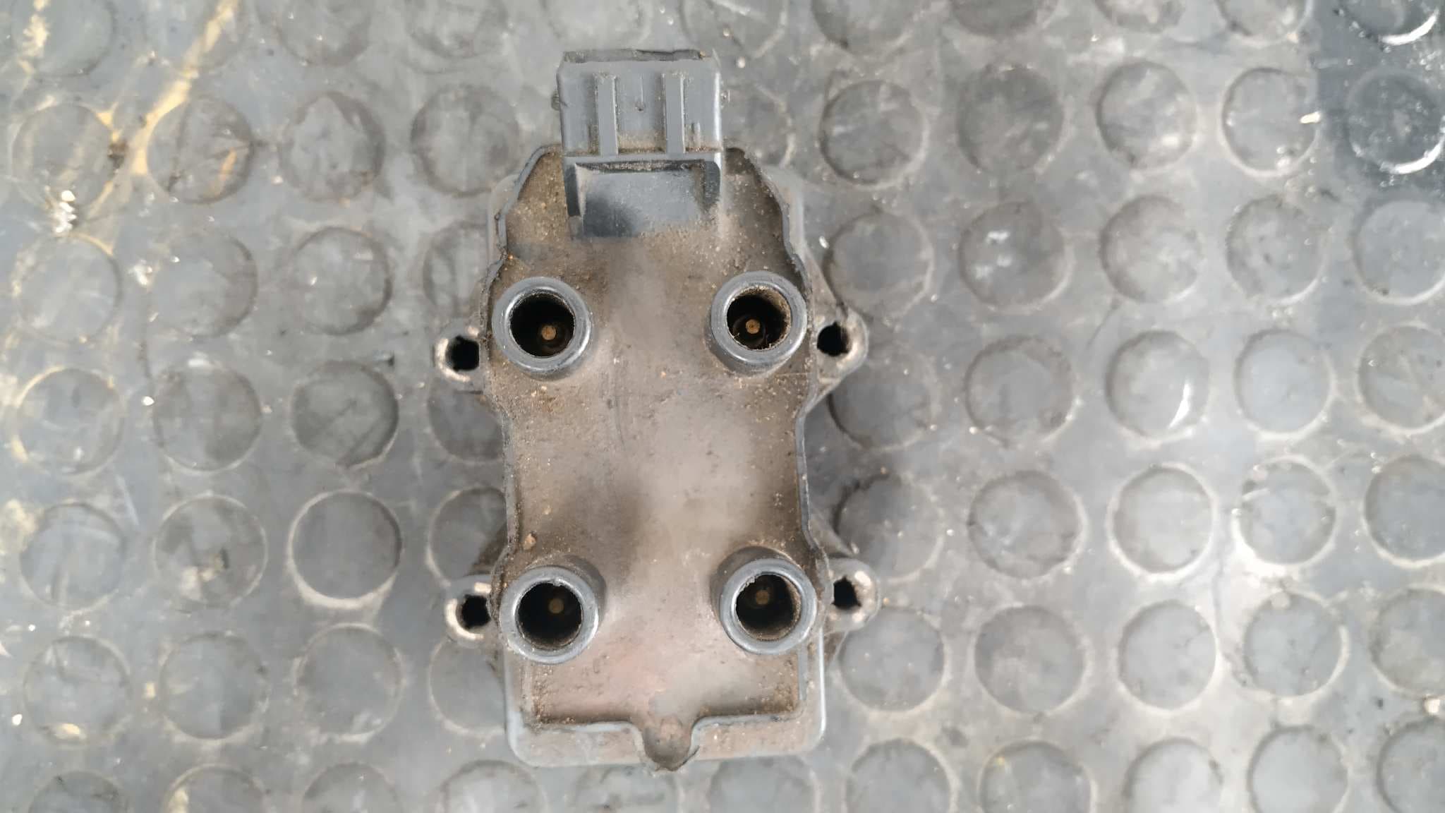 Recambio de BOBINA ENCENDIDO para PEUGEOT 106 (S1) CDZ referencia OEM IAM 2526039A