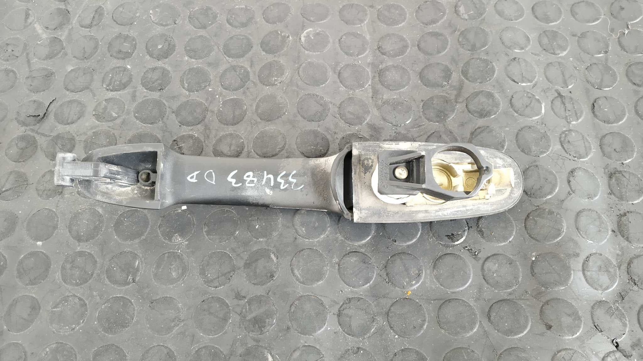 Recambio de MANETA DELANTERA DERECHA para MERCEDES-BENZ VITO CAJA CERRADA 6.03 -> 109  CDI  Compacto  (639.601) 646983 referencia OEM IAM 00076042599B27   - BLANCO 5