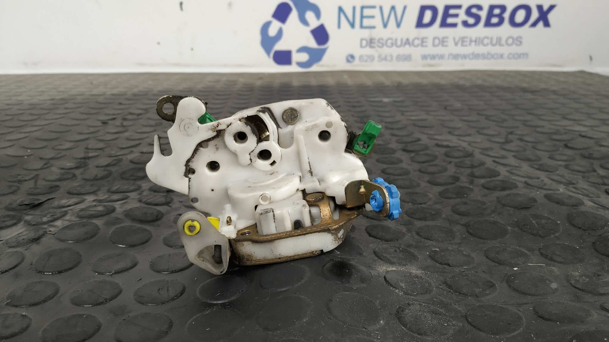 Recambio de CERRADURA PUERTA DELANTERA IZQUIERDA para NISSAN CABSTAR E BD30 referencia OEM IAM    - BLANCO