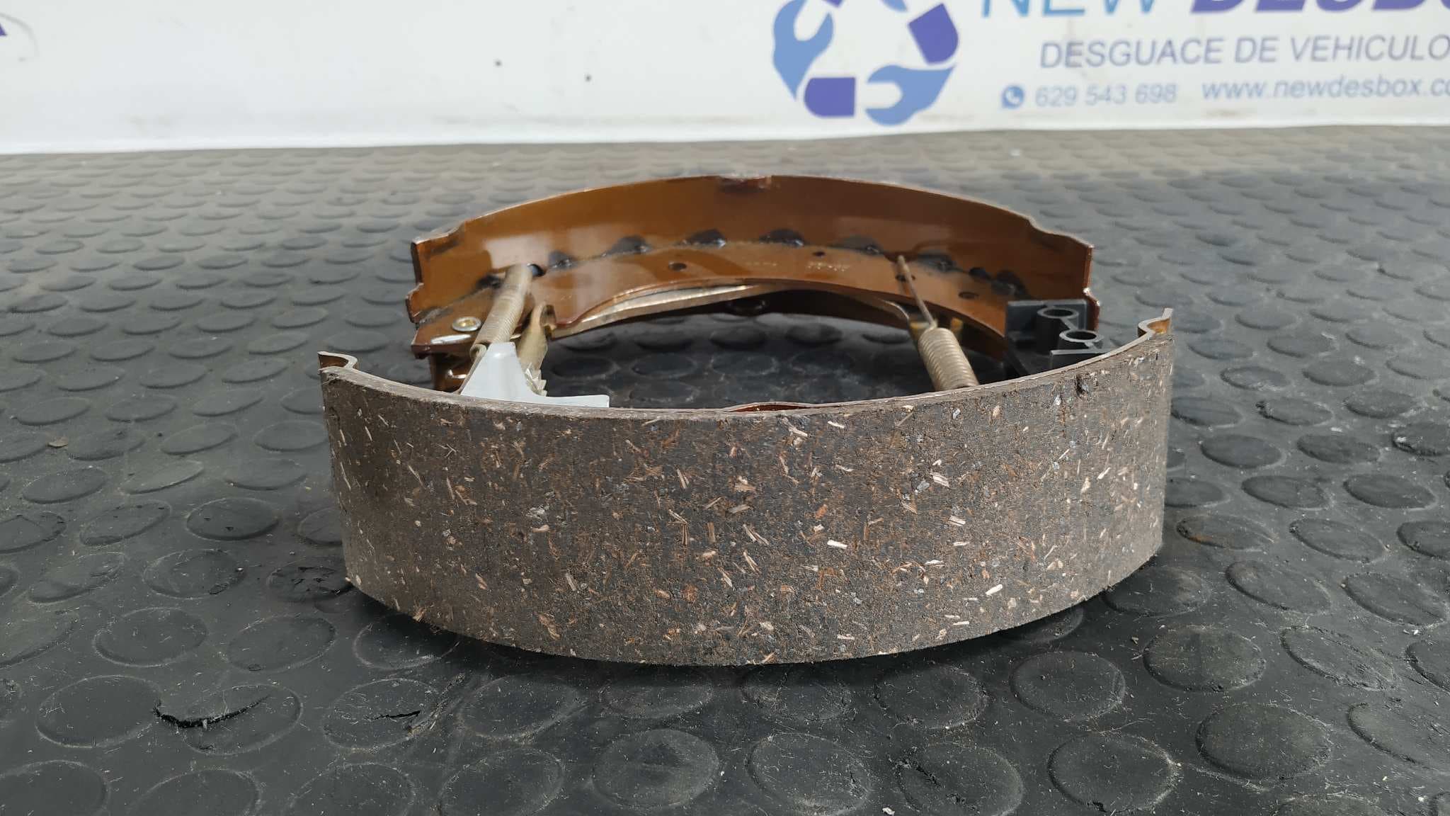 Recambio de FRENO DE TAMBOR para RENAULT TRAFIC (DESDE 5.89) referencia OEM IAM 7701205916 7