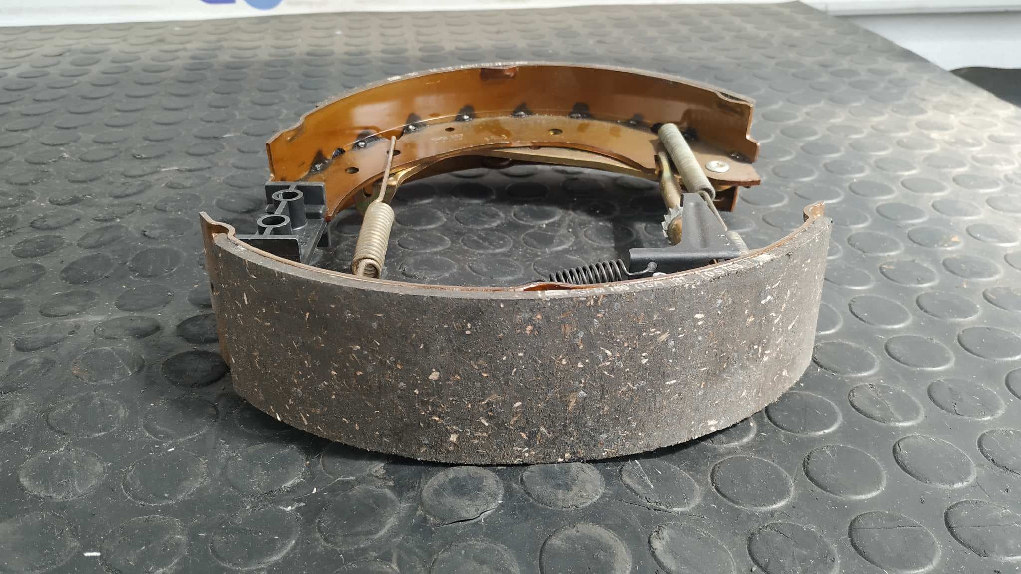Recambio de FRENO DE TAMBOR para RENAULT TRAFIC (DESDE 5.89) referencia OEM IAM 7701205916 10