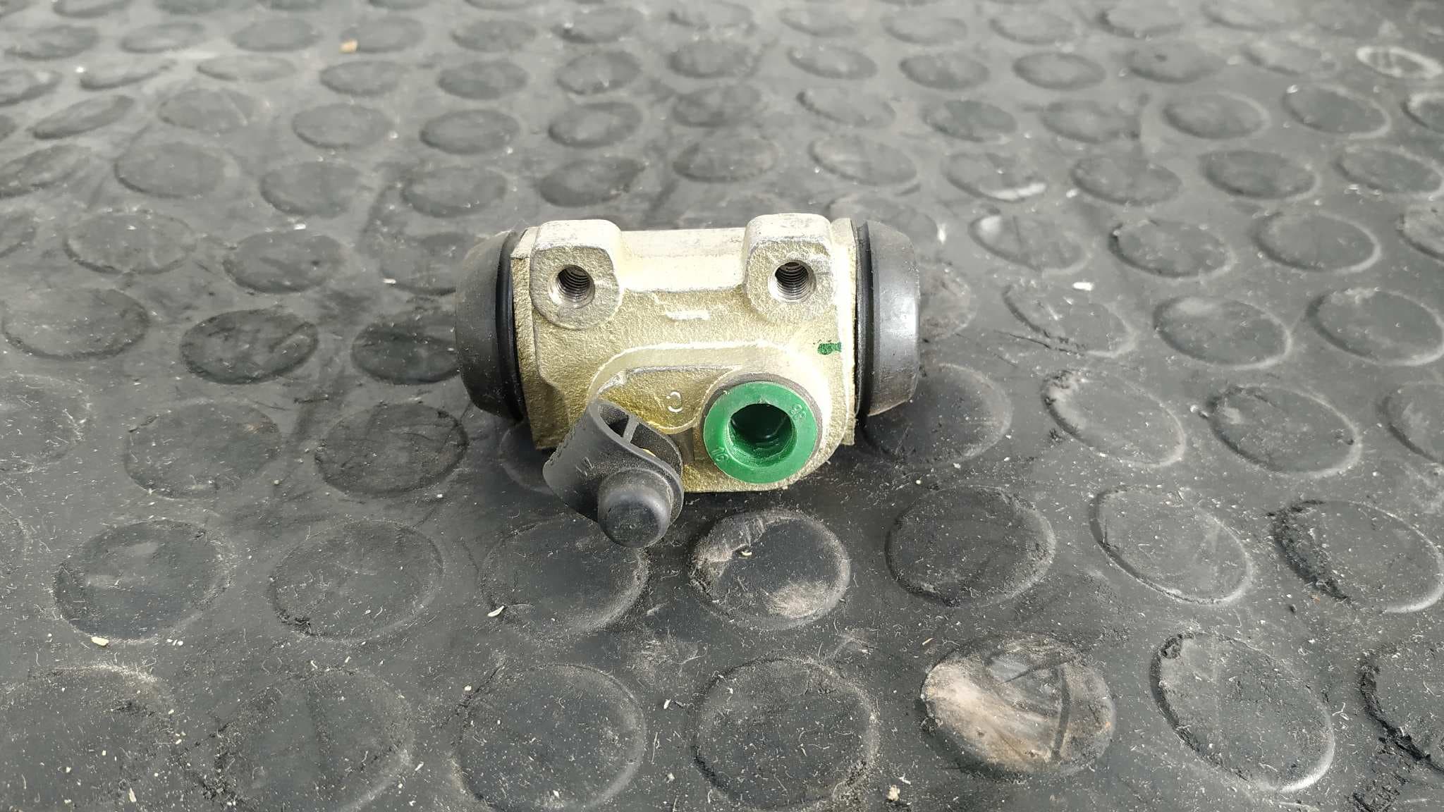 Recambio de TAMBOR FRENO TRASERO para RENAULT 5 (B/C40) referencia OEM IAM 7701033005 10