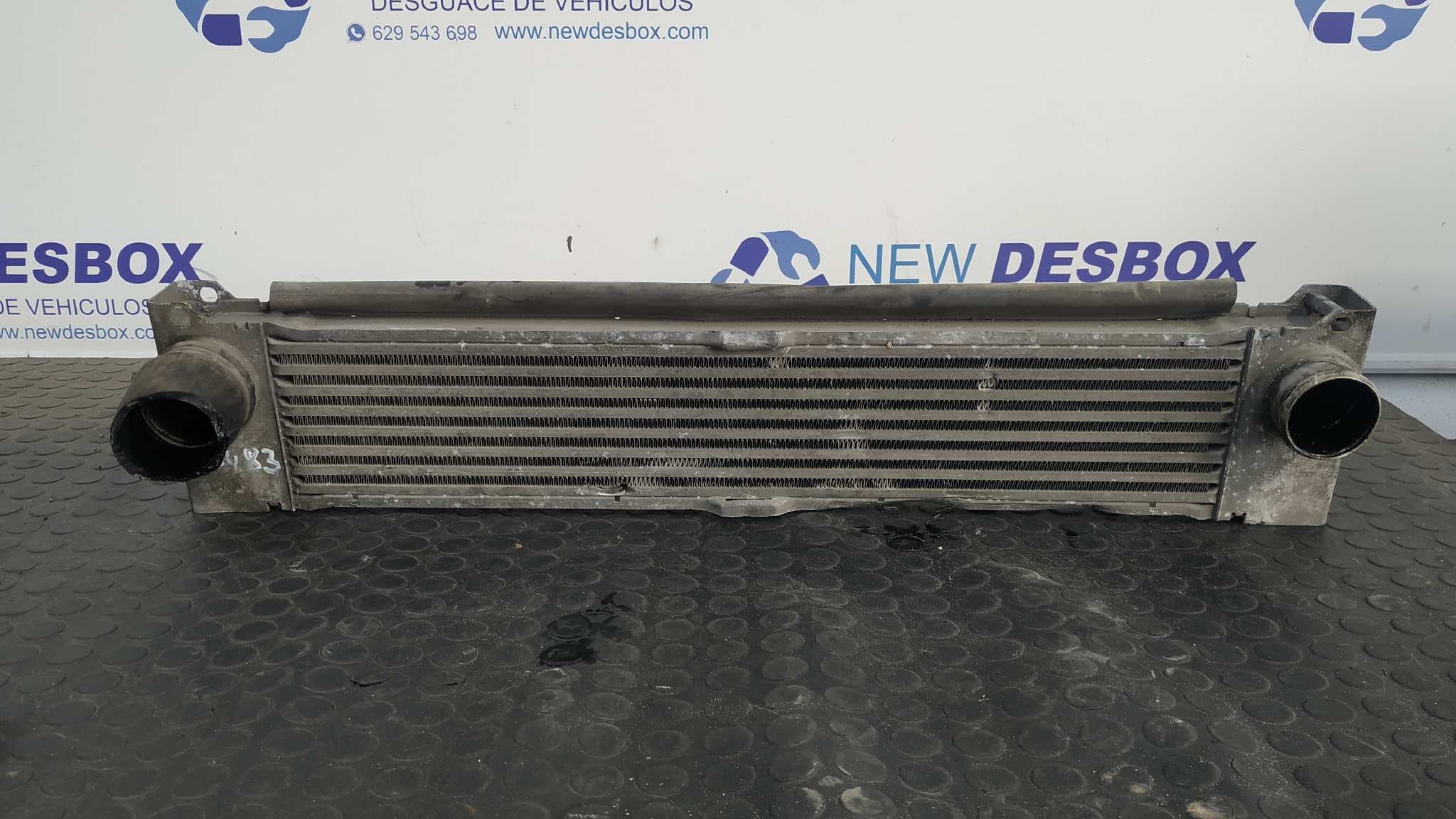 Recambio de INTERCOOLER para MERCEDES-BENZ VITO CAJA CERRADA 6.03 -> 109  CDI  Compacto  (639.601) 646983 referencia OEM IAM A6395010201   - BLANCO