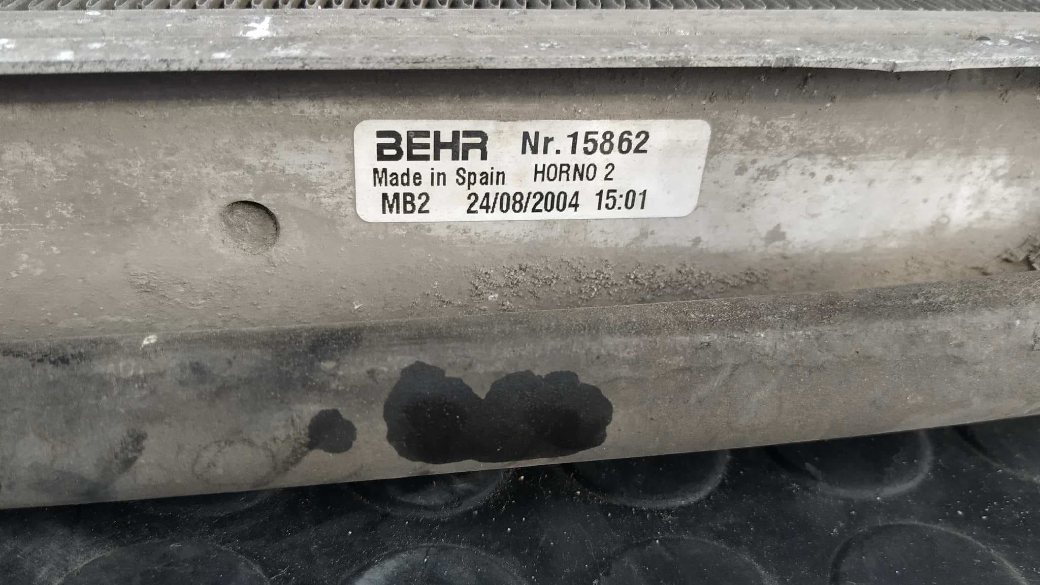 Recambio de INTERCOOLER para MERCEDES-BENZ VITO CAJA CERRADA 6.03 -> 109  CDI  Compacto  (639.601) 646983 referencia OEM IAM A6395010201   - BLANCO 5