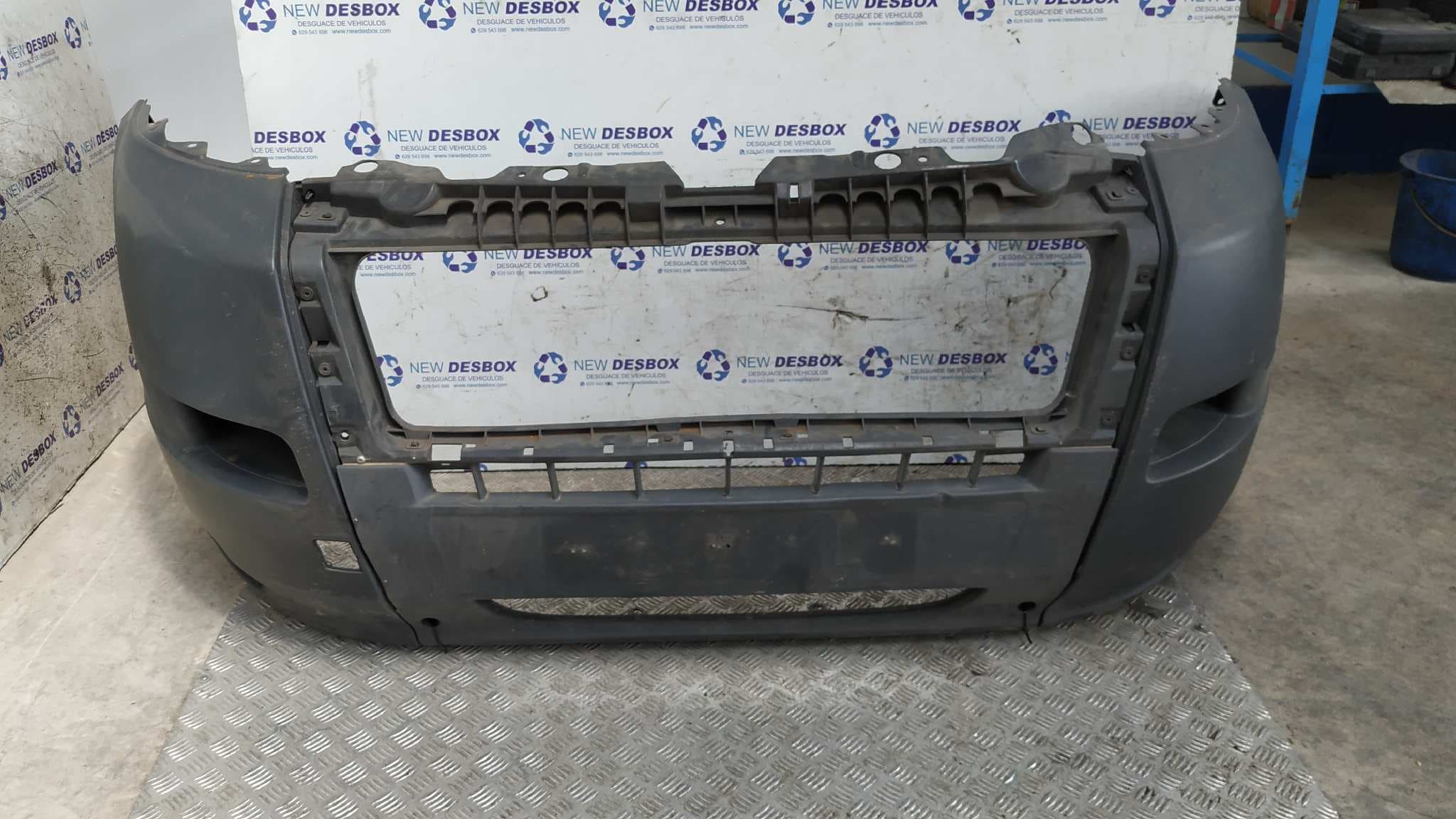 Recambio de PARAGOLPES DELANTERO para FIAT DUCATO CAJA CERRADO 30 (06.2006=>) 2.2 JTD CAT F1AE0481D referencia OEM IAM    - BLANCO