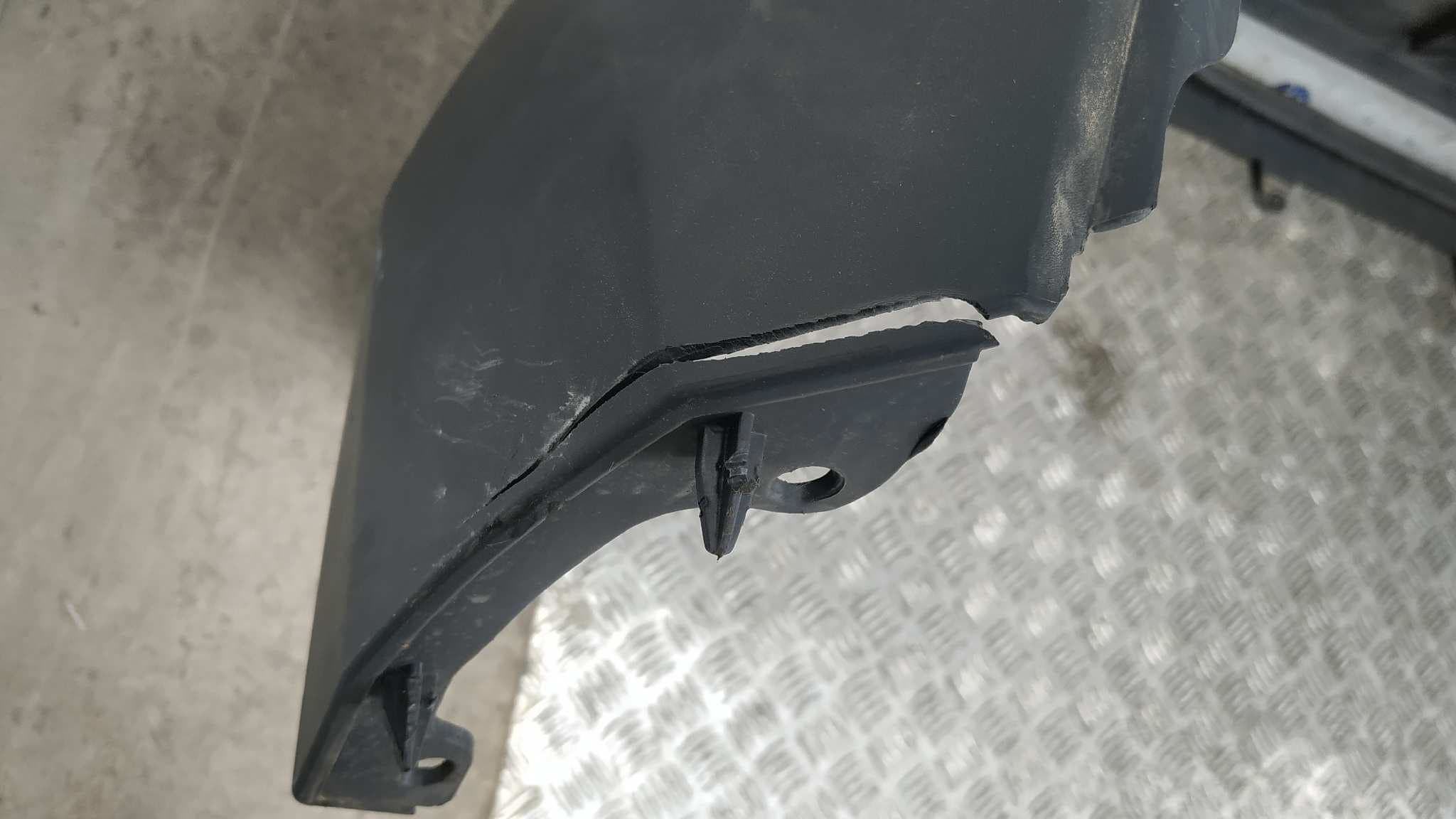 Recambio de PARAGOLPES DELANTERO para FIAT DUCATO CAJA CERRADO 30 (06.2006=>) 2.2 JTD CAT F1AE0481D referencia OEM IAM    - BLANCO 9