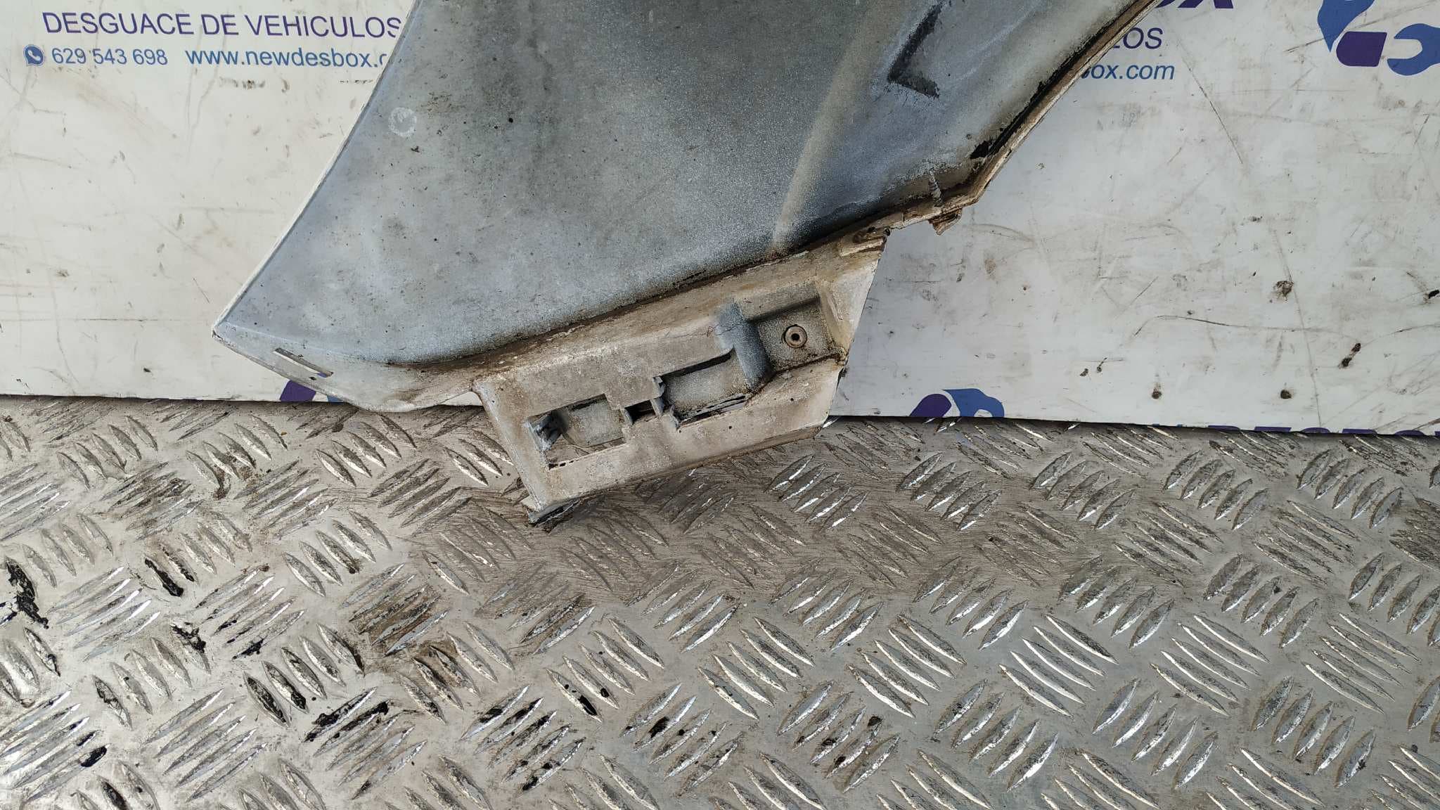 Recambio de ALETA DELANTERA DERECHA para MERCEDES-BENZ VITO CAJA CERRADA 6.03 -> 109  CDI  Compacto  (639.601) 646983 referencia OEM IAM 6396305207   - BLANCO 2