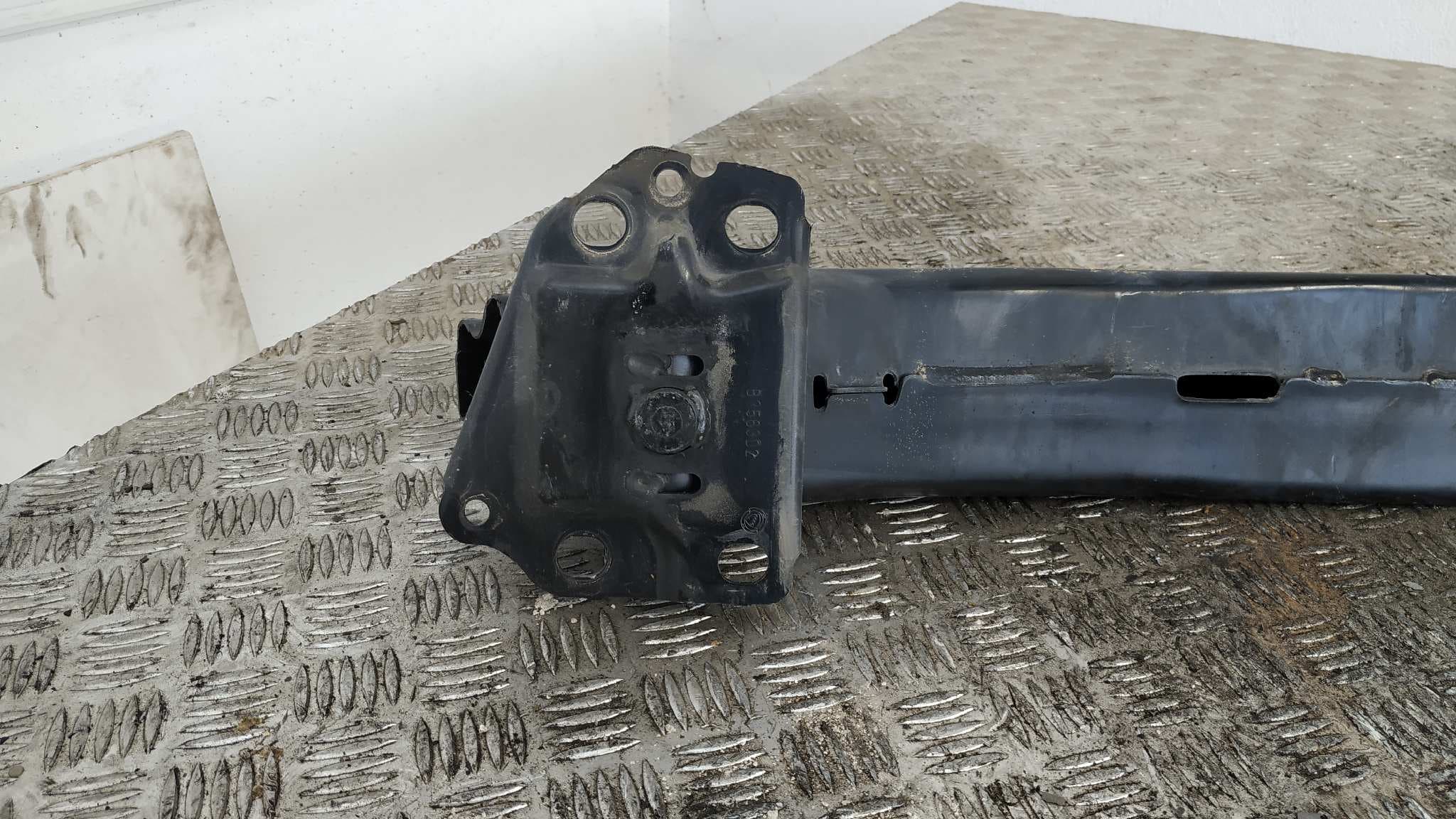 Recambio de REFUERZO PARAGOLPES DELANTERO para FIAT STILO (192) 1.9 JTD / 1.9 JTD 115 Active 192A1000 referencia OEM IAM    - BLANCO 5