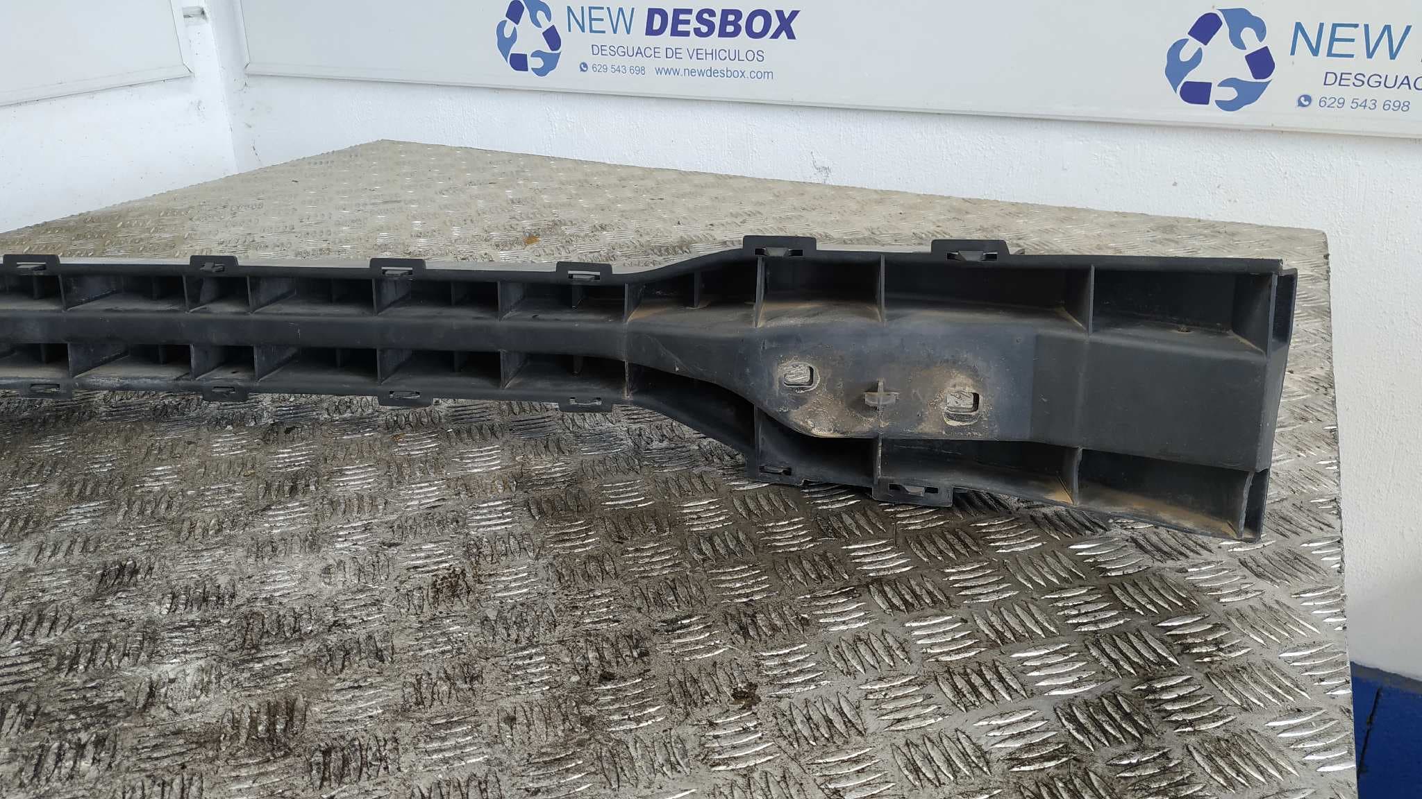Recambio de REFUERZO PARAGOLPES DELANTERO para CITROEN BERLINGO CUADRO Mixto L 9HW referencia OEM IAM    - BLANCO 4