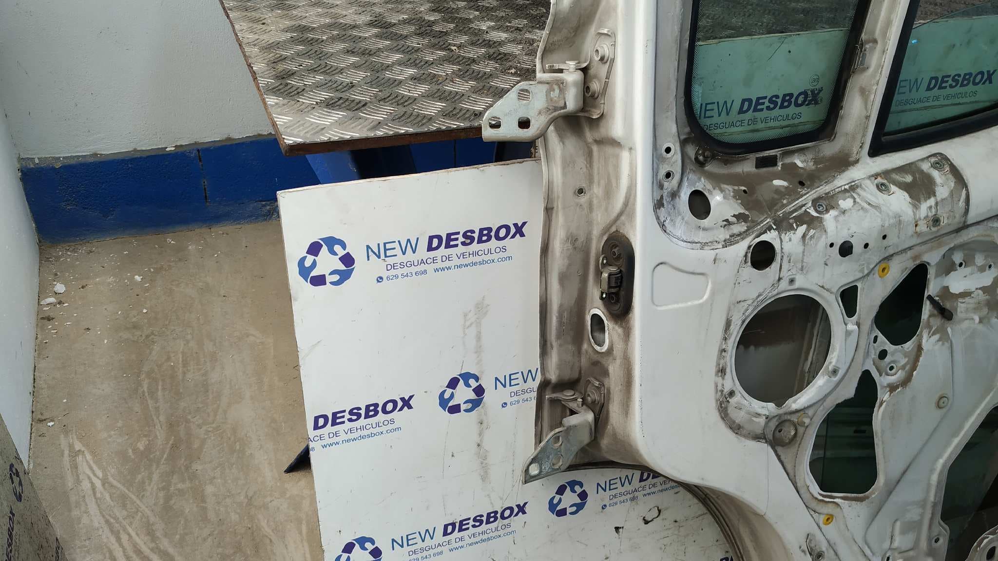 Recambio de PUERTA DELANTERA DERECHA para FIAT DUCATO CAJA CERRADO 30 (06.2006=>) 2.2 JTD CAT F1AE0481D referencia OEM IAM    - BLANCO 4