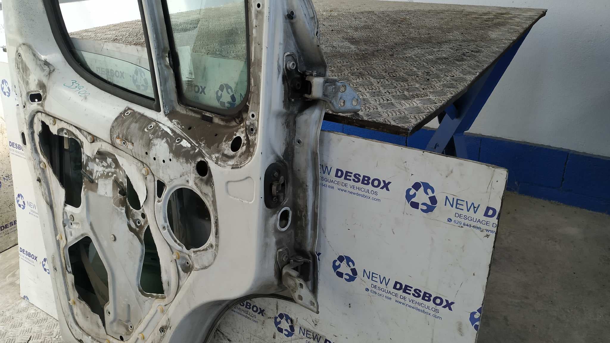 Recambio de PUERTA DELANTERA IZQUIERDA para FIAT DUCATO CAJA CERRADO 30 (06.2006=>) 2.2 JTD CAT F1AE0481D referencia OEM IAM    - BLANCO 5