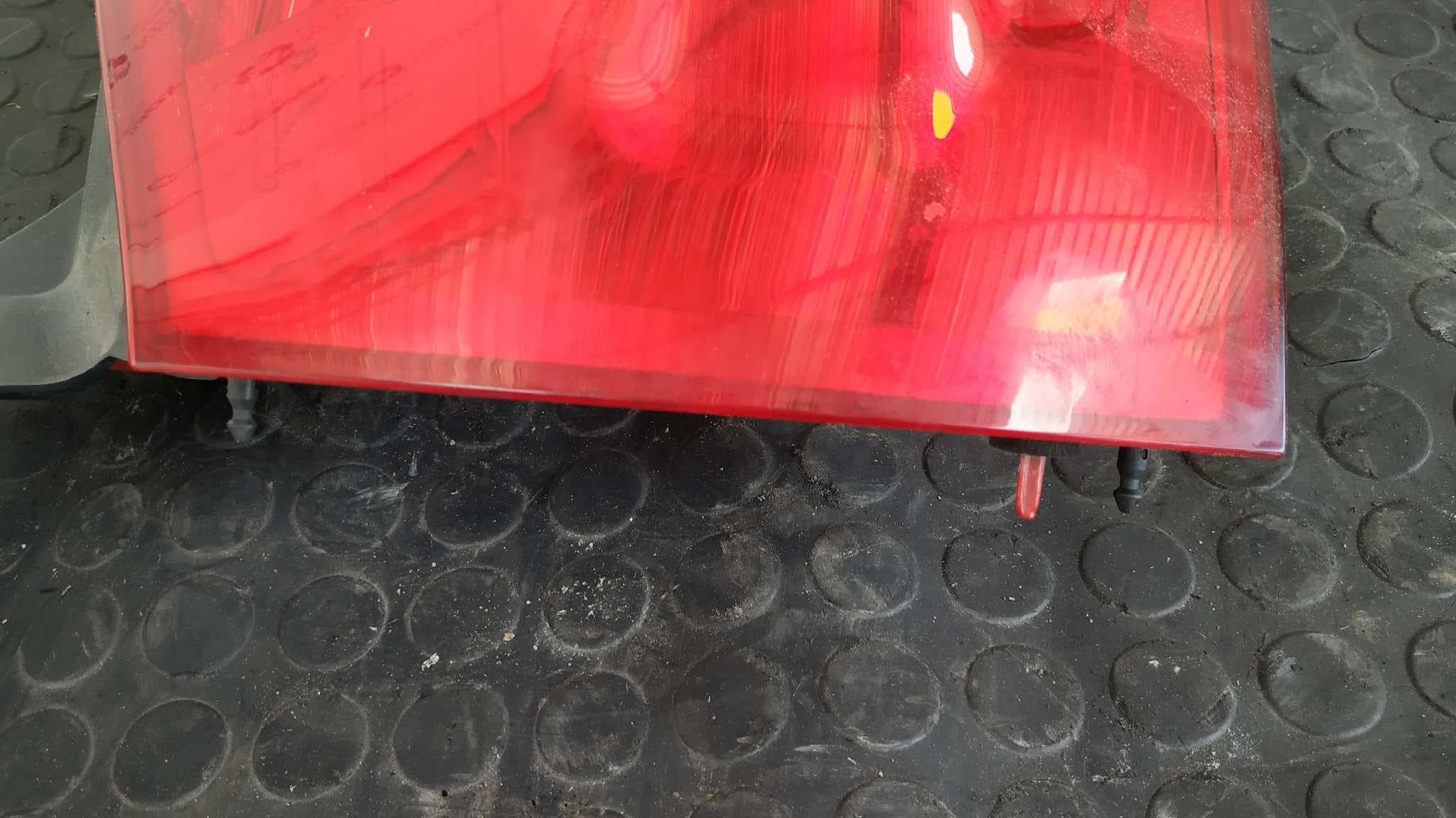 Recambio de PILOTO TRASERO IZQUIERDO para RENAULT MEGANE II BERLINA 5P Dynamique F9QE8 referencia OEM IAM 89397354   - BLANCO 2