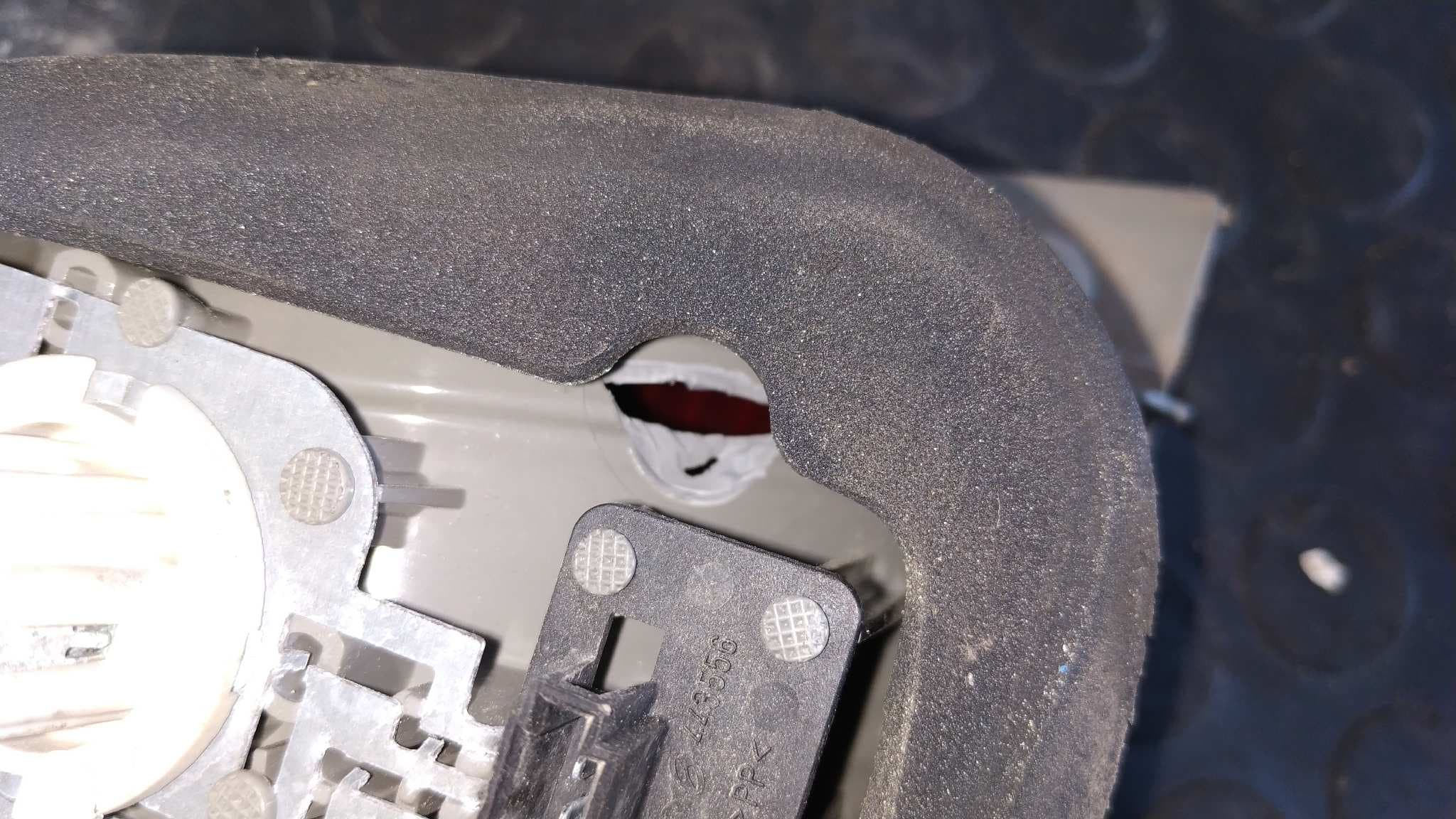Recambio de PILOTO PORTON DERECHO para OPEL VECTRA C CARAVAN 1.9 16V CDTI CAT (Z 19 DTH / LRD) referencia OEM IAM 24469464 5